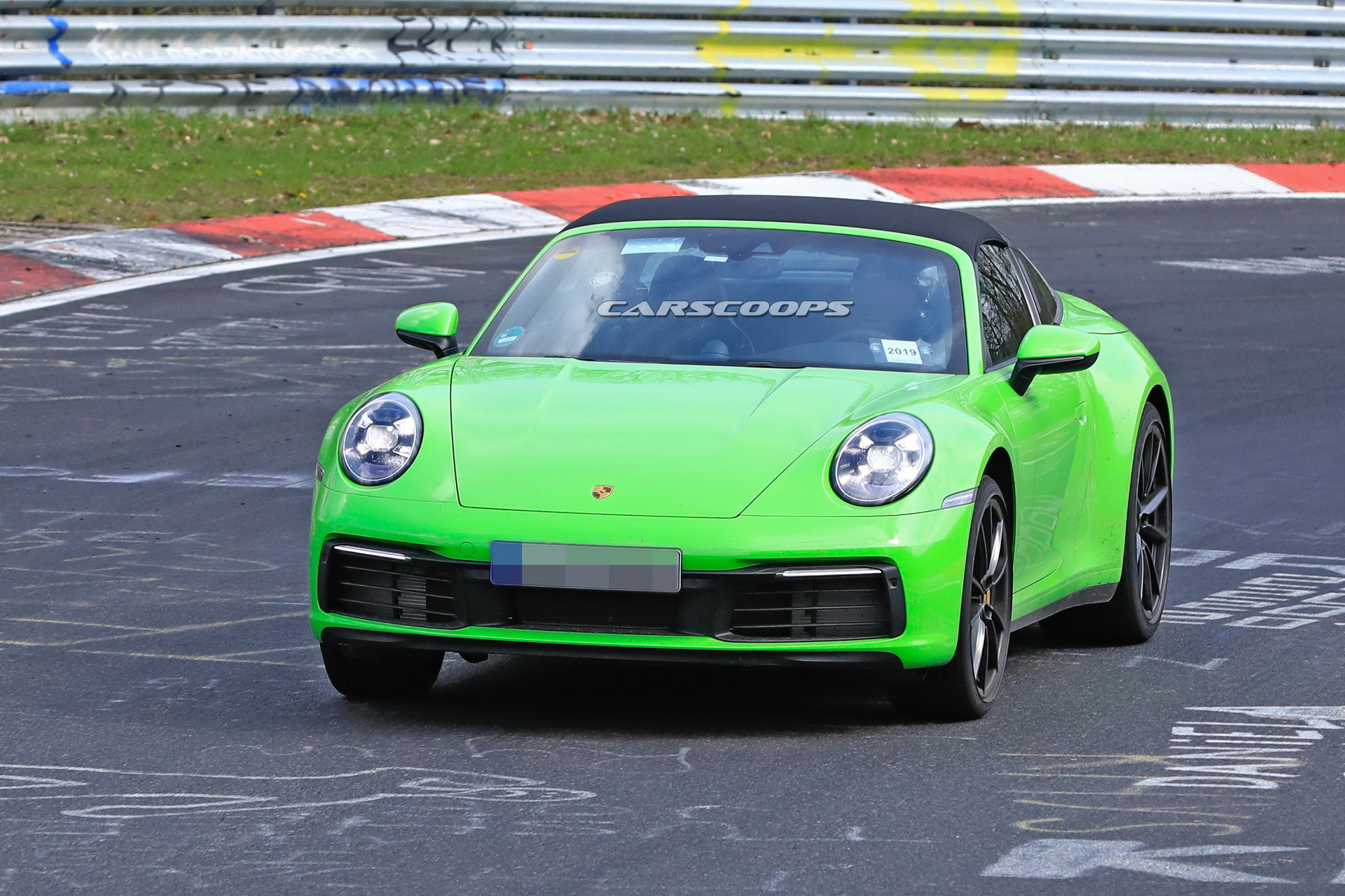 2020 porsche 911 targa spy shots 6 2020 Porsche 911 Targa With Removable Top Photographed Undisguised In Red Too