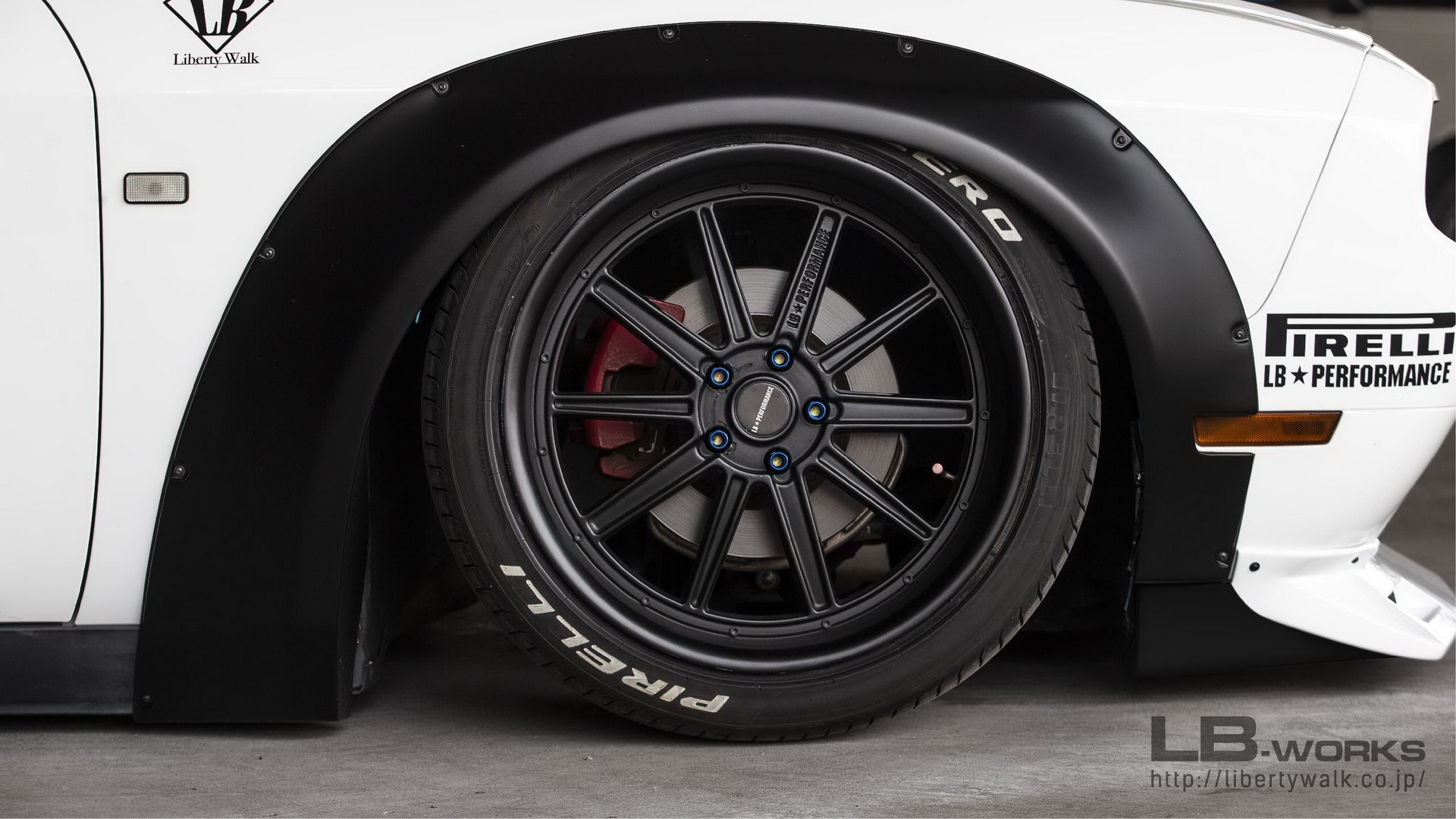 dodge challenger tuning liberty walk 11 Dodge Challenger Gets Acquainted With The Liberty Walk Ethos