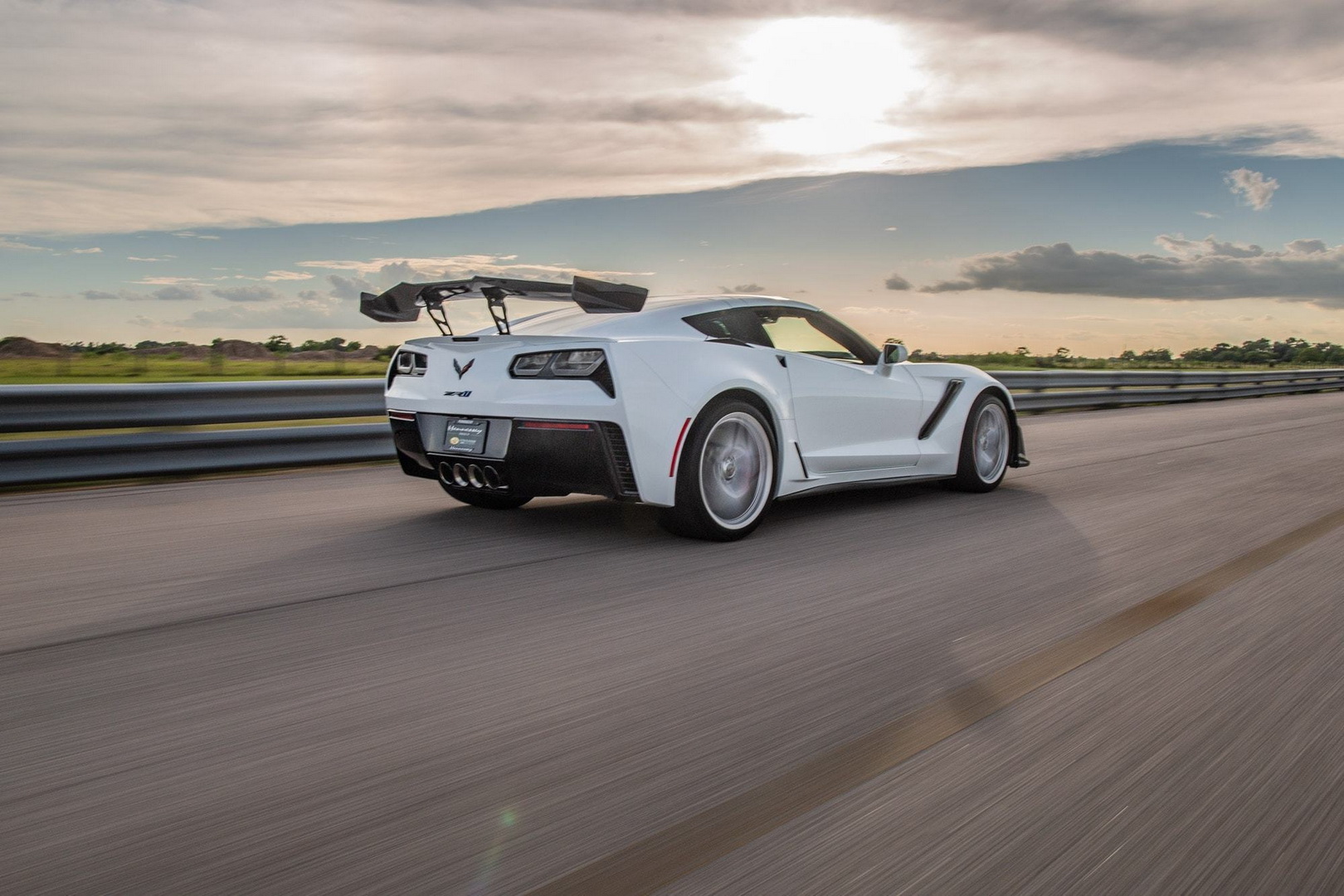 2019 corvette zr1 tuning hennessey 3 Hennessey’s 1200 HP Corvette ZR1 Is A Nuclear Powerplant On Wheels