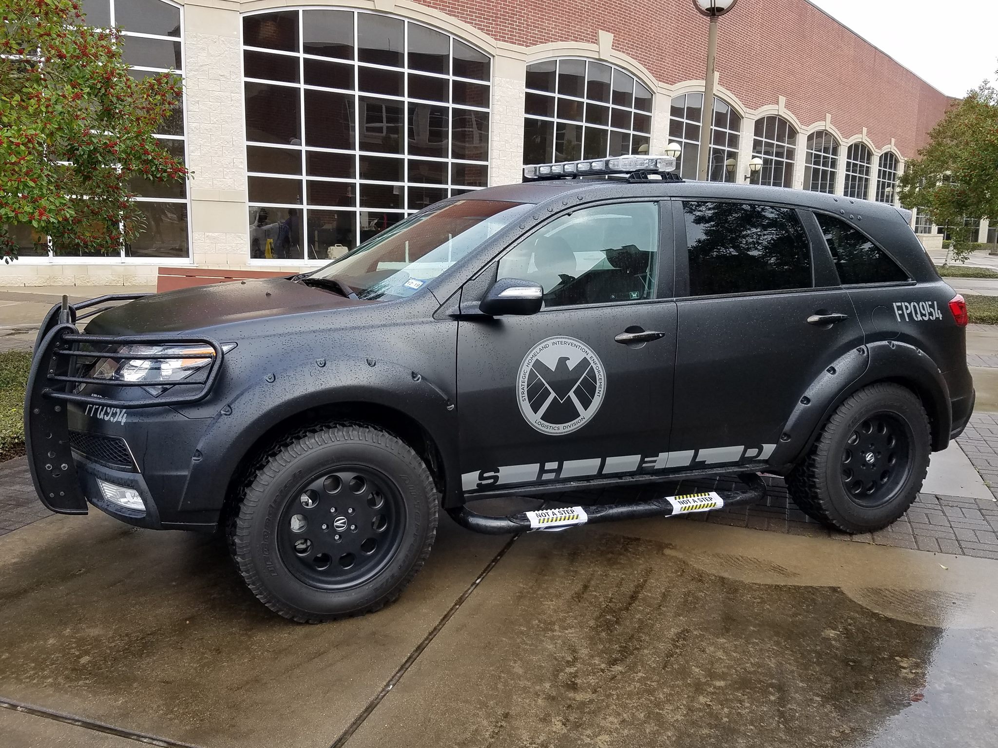 Acura-MDX-Marvel-7 Live Your Marvel Dream With S.H.I.E.L.D.’s Acura MDX From The Avengers