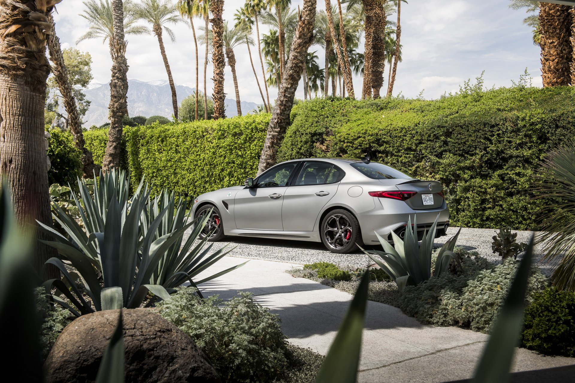 alfa giulia stelvio qv nring livepics ny 25 Giulia And Stelvio QV NRing Edition Are How You Spend Nearly $100k On An Alfa