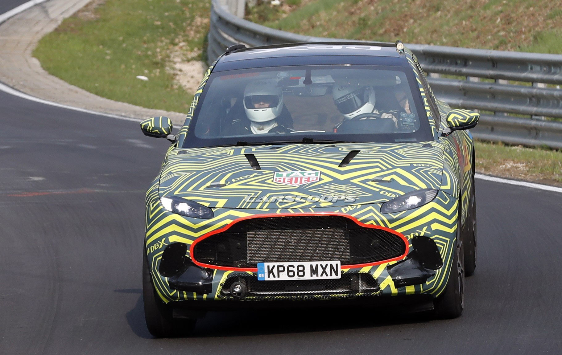 2020-Aston-Martin-DBX-16 Aston Martin DBX Interior Spied, Shows Lots Of Mercedes Parts