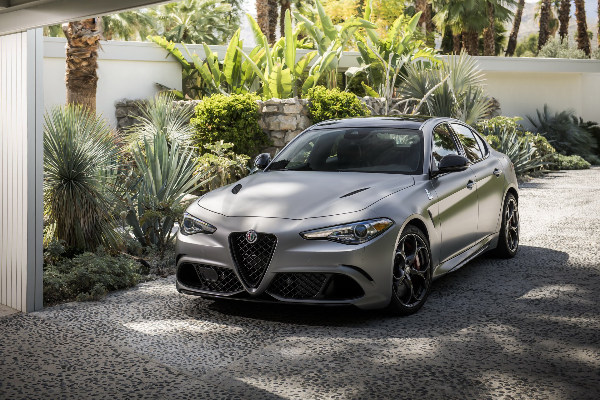 alfa giulia stelvio qv nring livepics ny 43 Giulia And Stelvio QV NRing Edition Are How You Spend Nearly $100k On An Alfa
