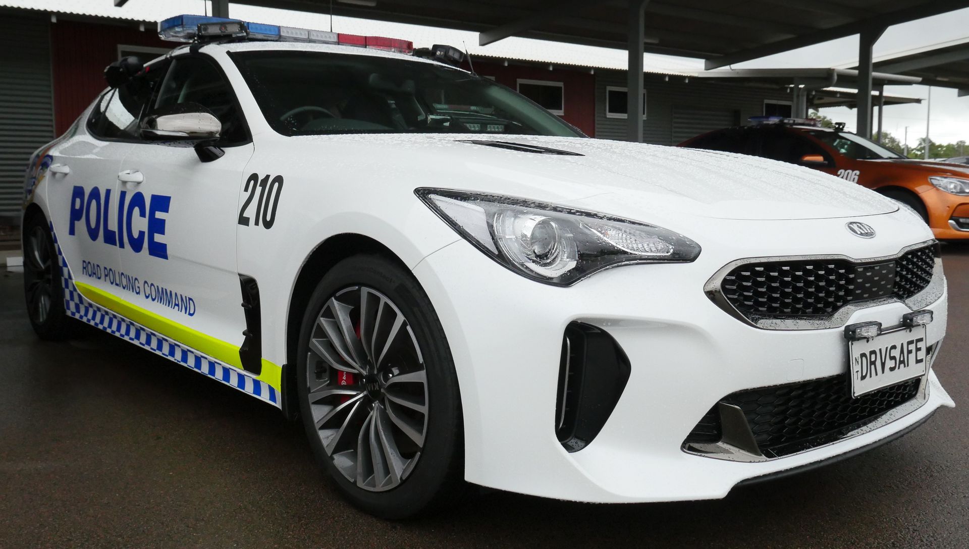 Police-Kia-Stinger-Australia-2 Australia’s Northern Territory Police Will Patrol Its Highways In Kia Stingers