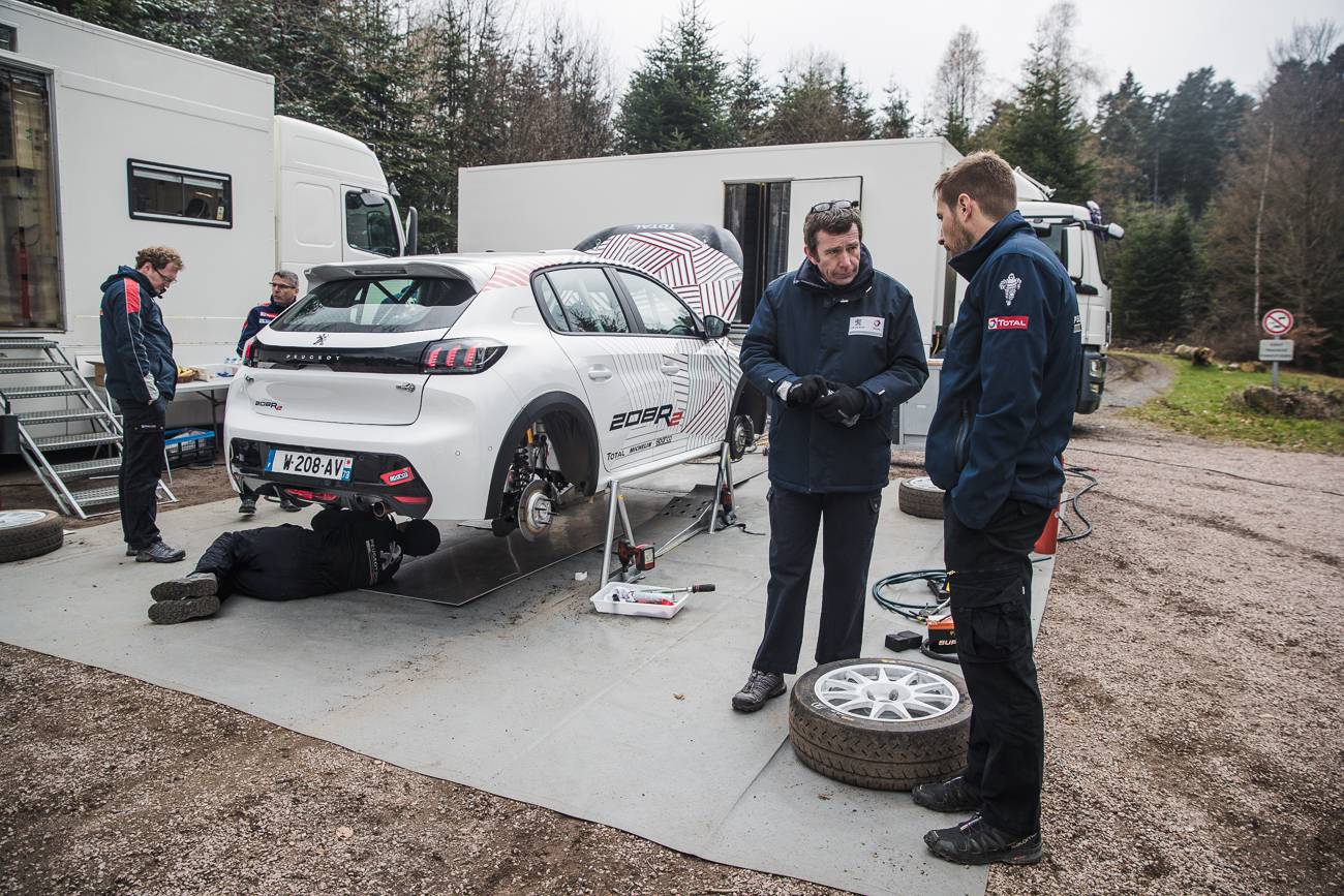 2020 Peugeot Sport 208 R2 rally car 8 2020 Peugeot 208 R2 Rally Car Testing Underway, Packs 1.2L Three-Pot
