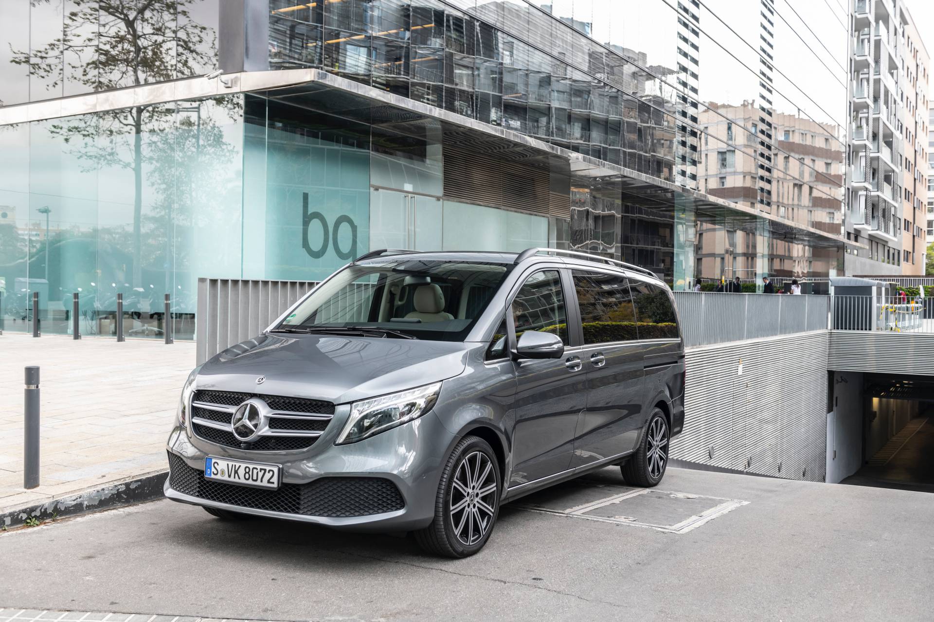 2019 Mercedes-Benz V-Class facelift 33 2019 V-Class: The Mercedes Of Minivans Reveals Updates In Mega Gallery