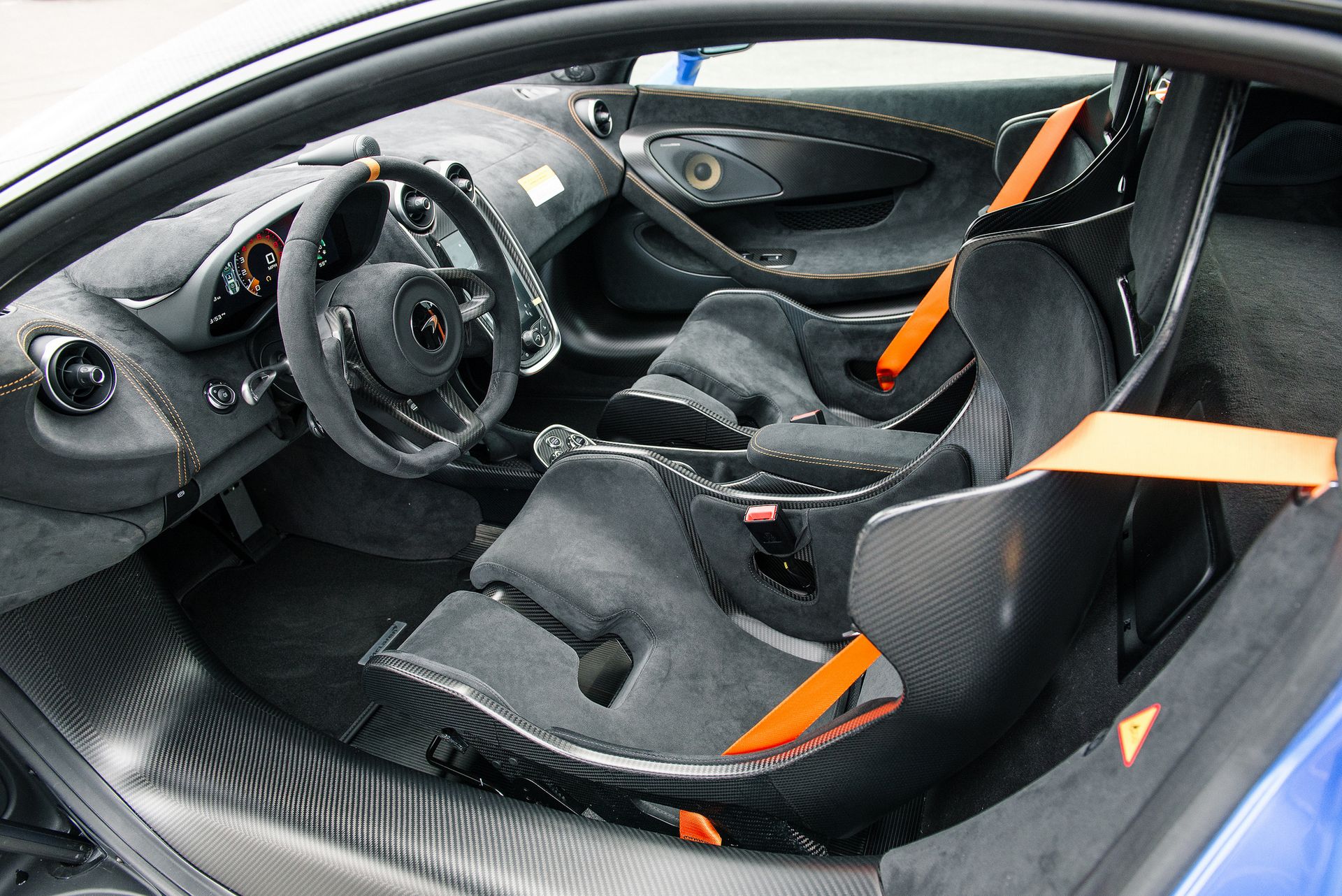 McLaren-600LT-Blue-25 This Vega Blue Example Might Be The Best-Looking McLaren 600LT We’ve Seen