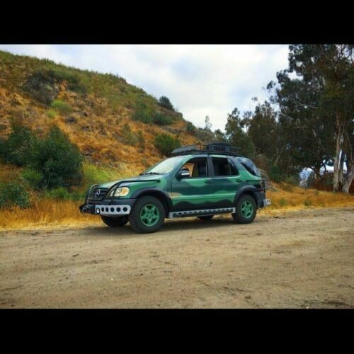 Mercedes ML Jurassic Park-6 Mercedes ML Jurassic Park Movie Prop Is Here To Save Us From Extinction