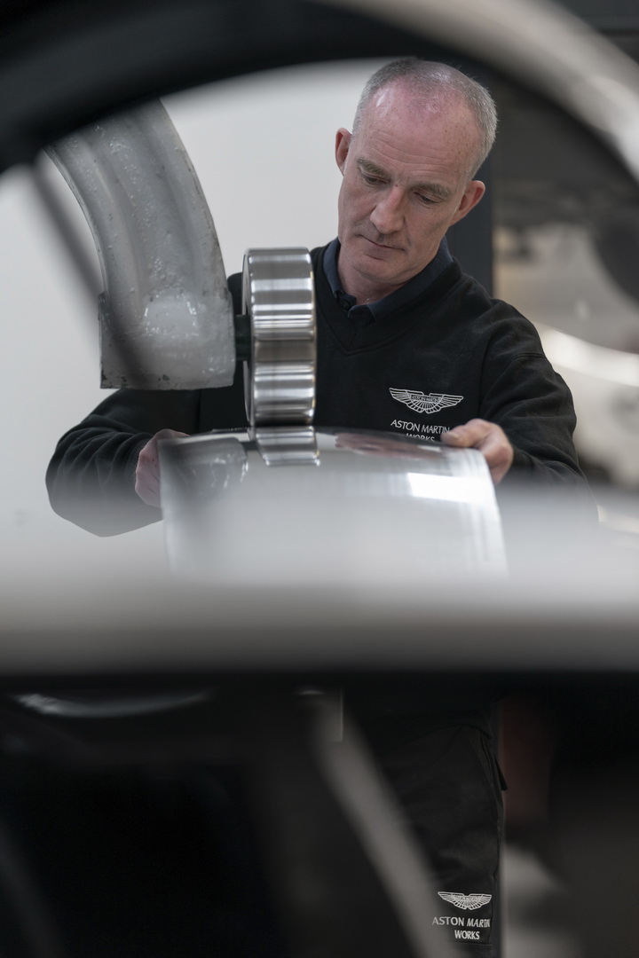 2019 aston martin db4 gt zagato continuation 3 Aston Martin DB4 GT Zagato Continuation Starts Taking Shape