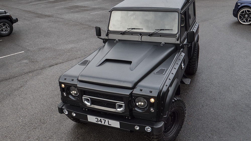 kahn land rover defender flying huntsman 105 long nose 1 Defender Goes Under Kahn’s Knife, Gets Long Nose, GM V8, $200K Tag