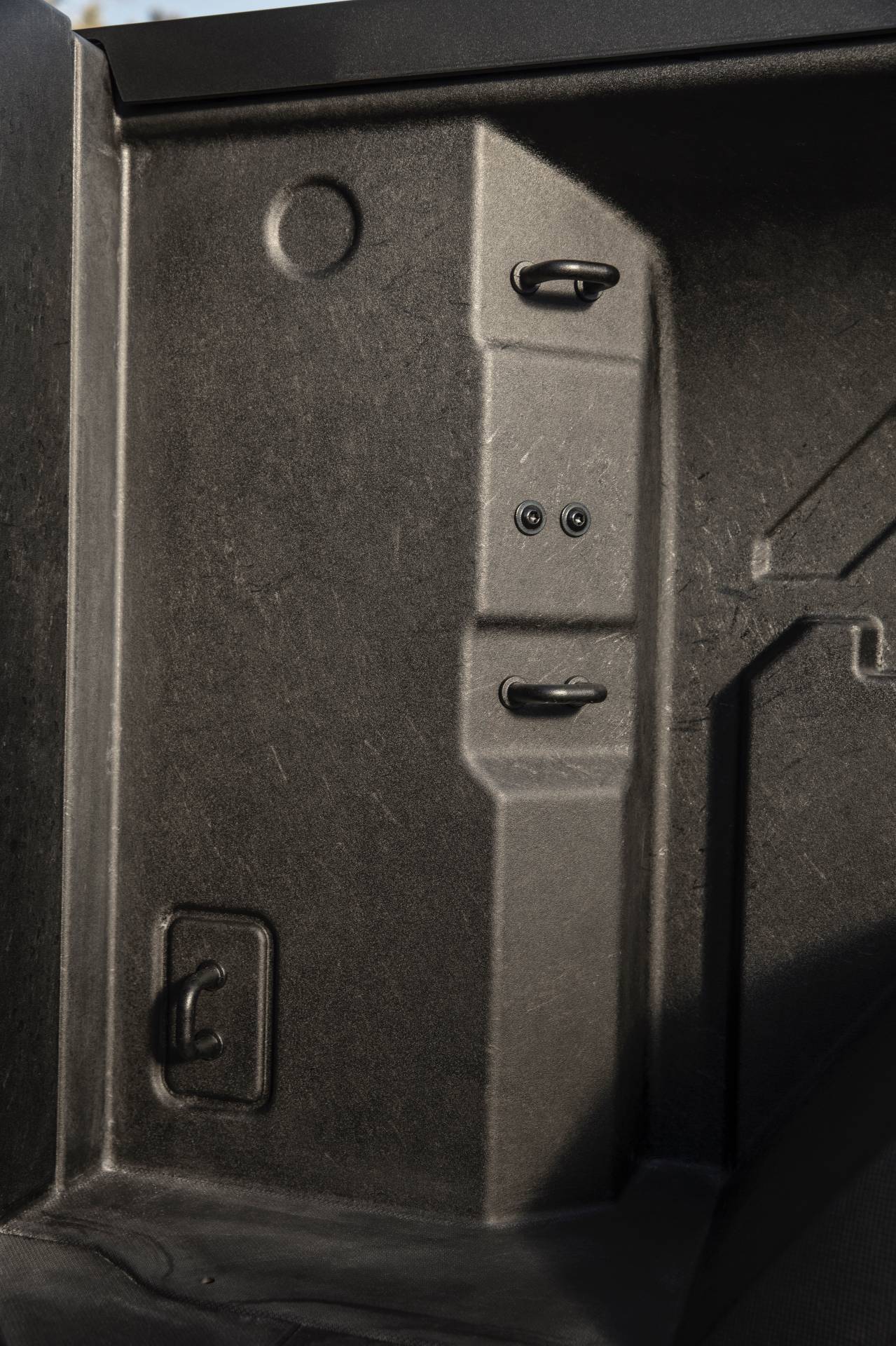 2019 GMC Sierra Denali CarbonPro Edition 7 GMC Adds Carbon Fiber Bed To 2019 Sierra 1500 Denali And AT4 “CarbonPro” Editions