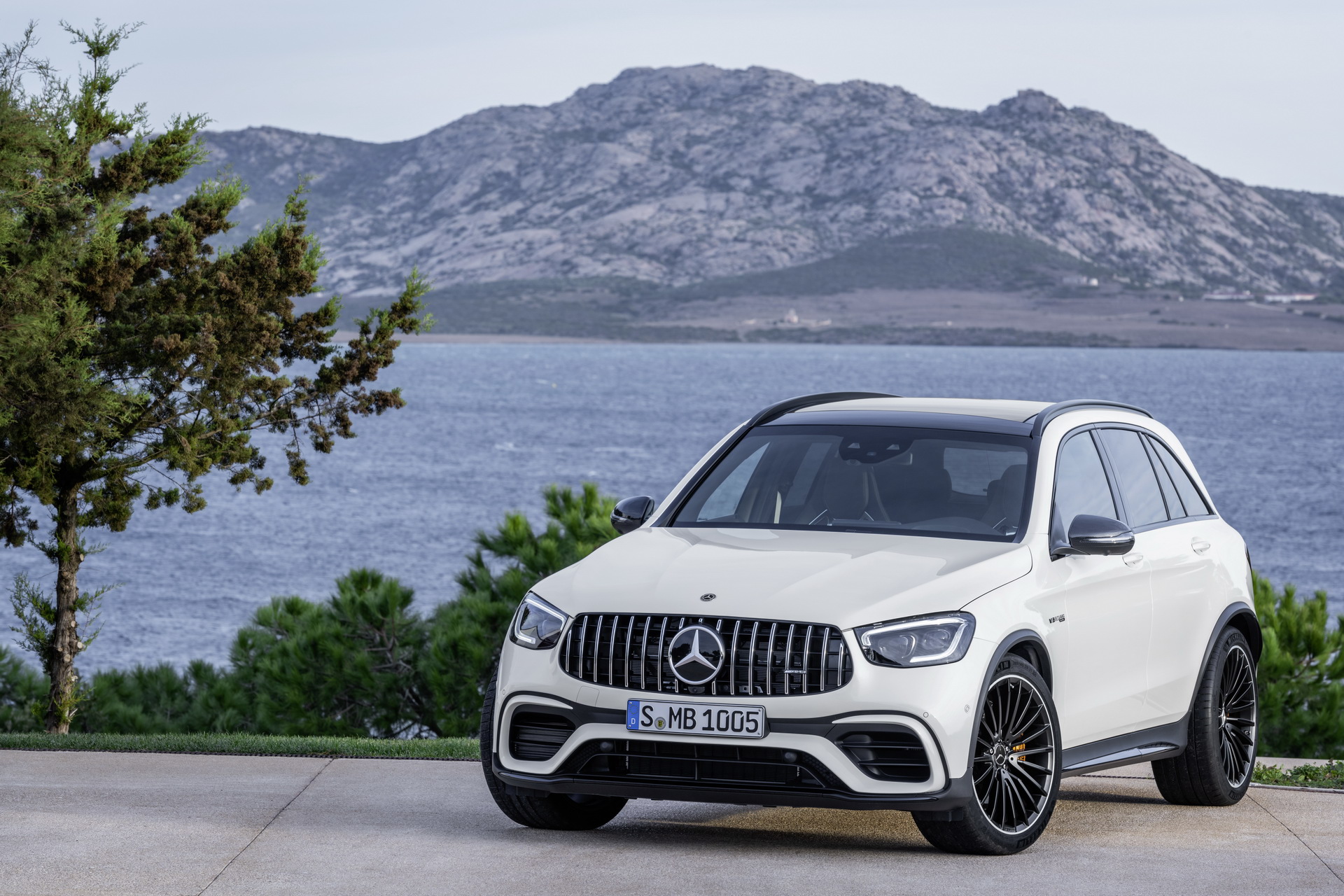 2020 Mercedes-AMG GLC 63 Coupe26 Facelifted 2020 Mercedes-AMG GLC 63 & GLC 63 Coupe Promise Sharper Handling