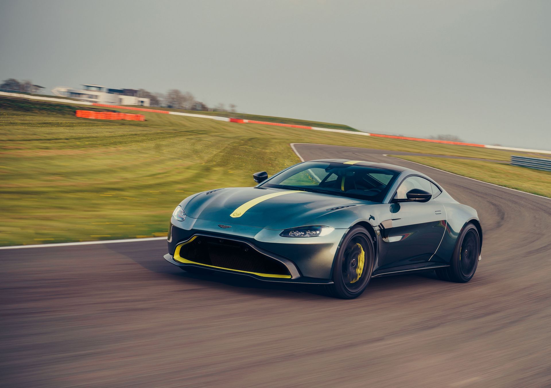 Aston Martin Vantage AMR 13 Aston Martin Vantage AMR Gets 7sp Manual, But Only 200 Will Be Made
