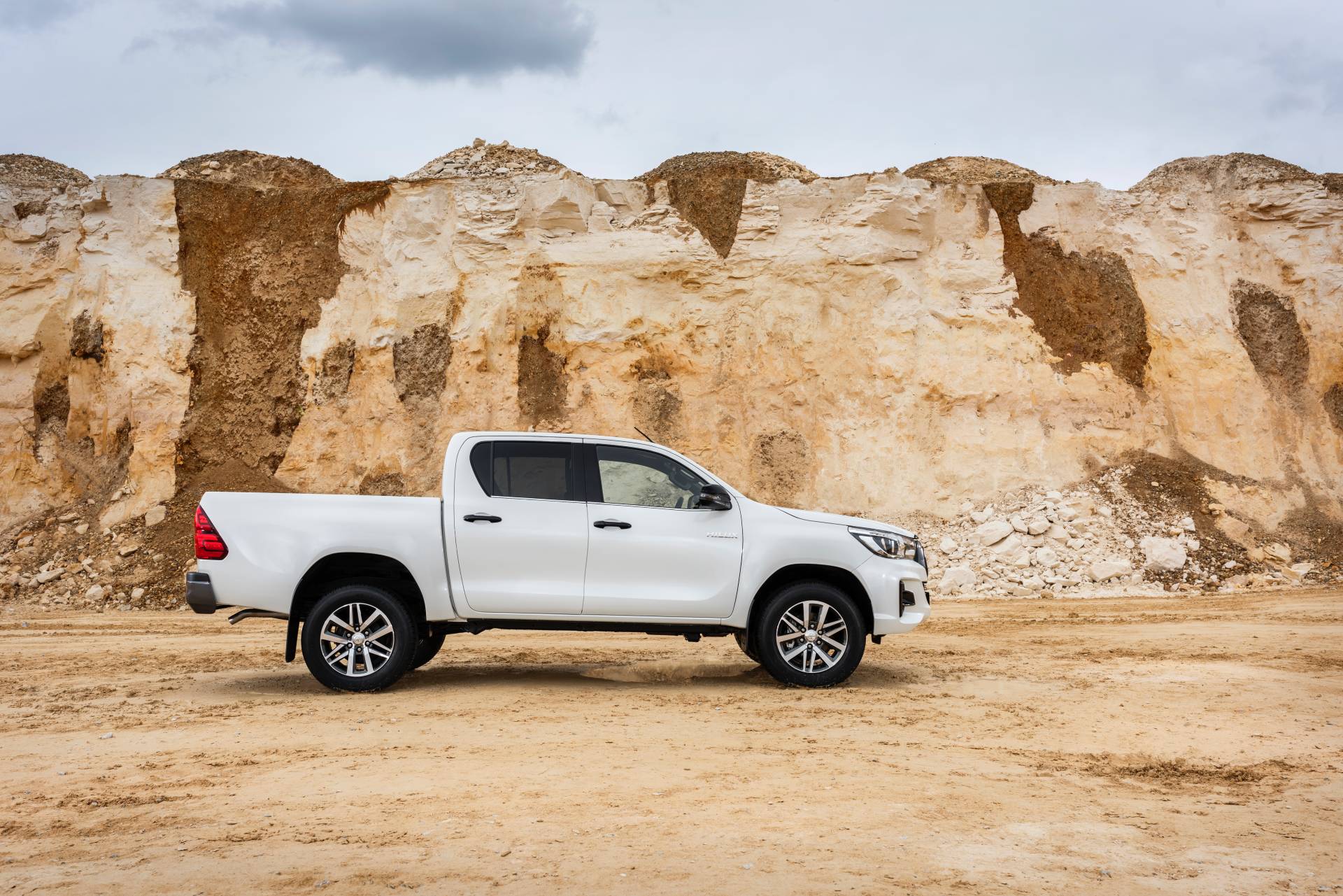 2019 Toyota Hilux Special Edition 35 Toyota Wants To Make The Hilux A “Lifestyle Choice” With 2019 Special Edition