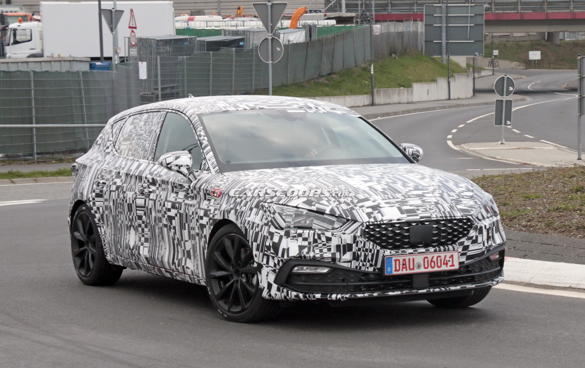 2020 SEAT LEON 006 2020 Seat Leon Gives Us A Look At Its Angrier Face