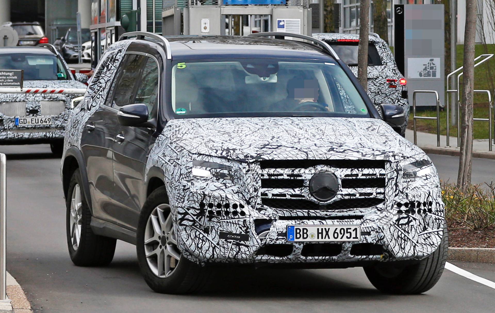 2020 Mercedes-Benz GLS spy shots 2 2020 Mercedes-Benz GLS Confirmed For New York Auto Show Debut Next Week