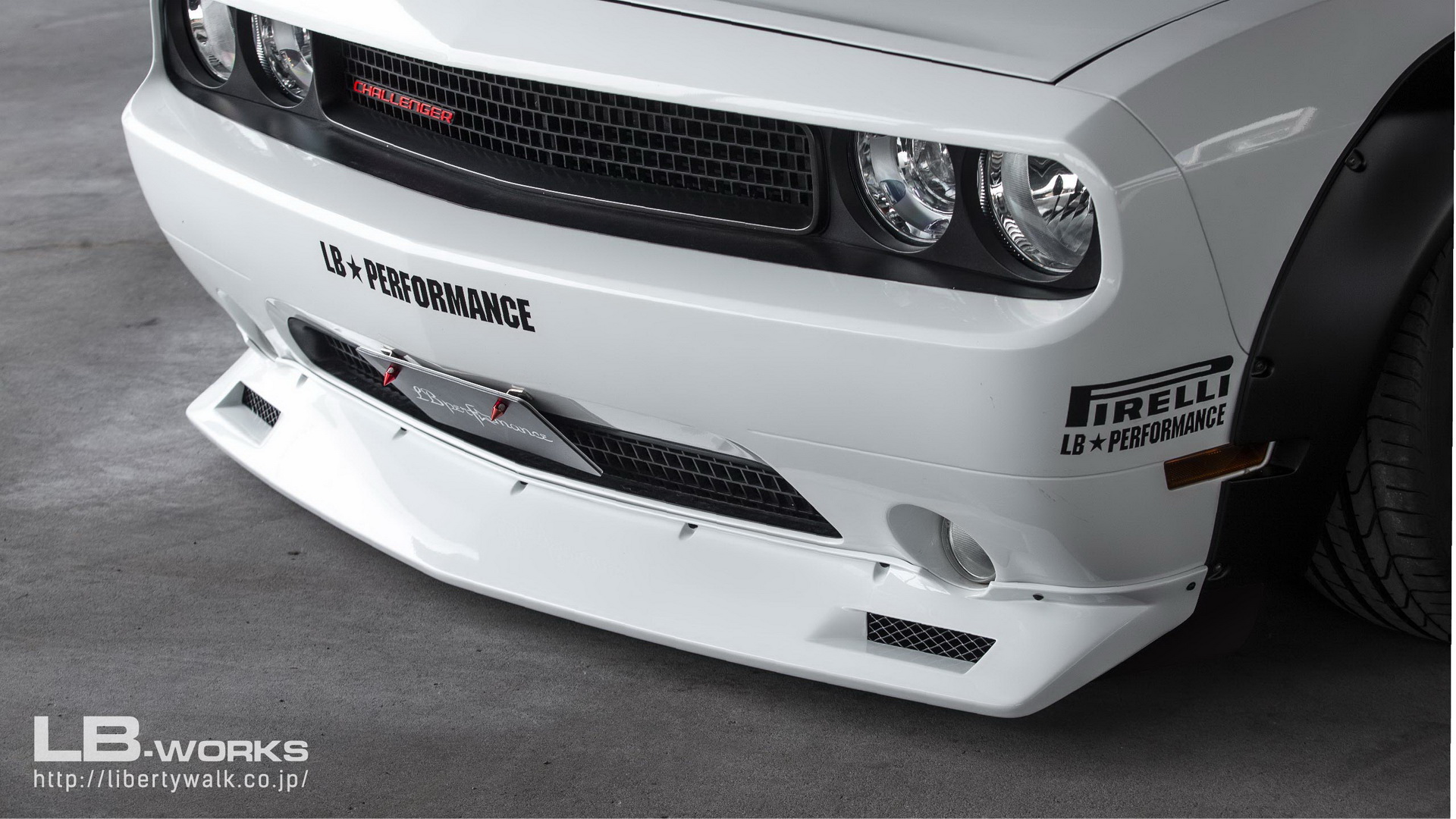 dodge challenger tuning liberty walk 1 Dodge Challenger Gets Acquainted With The Liberty Walk Ethos