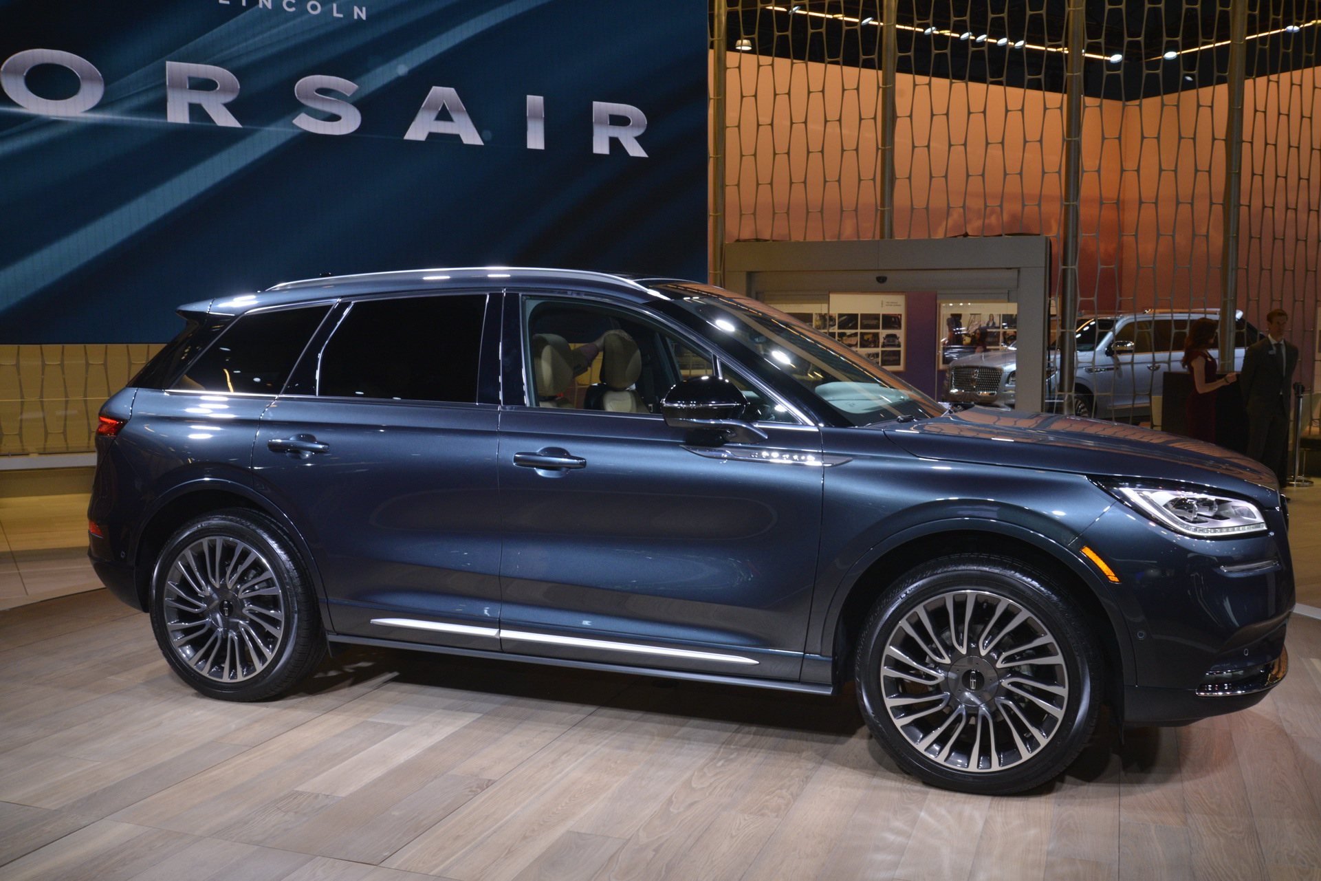 2020 Lincoln COrsair 6 2020 Lincoln Corsair Takes Off With A Cool Name, Elegant Styling And Up To 280HP