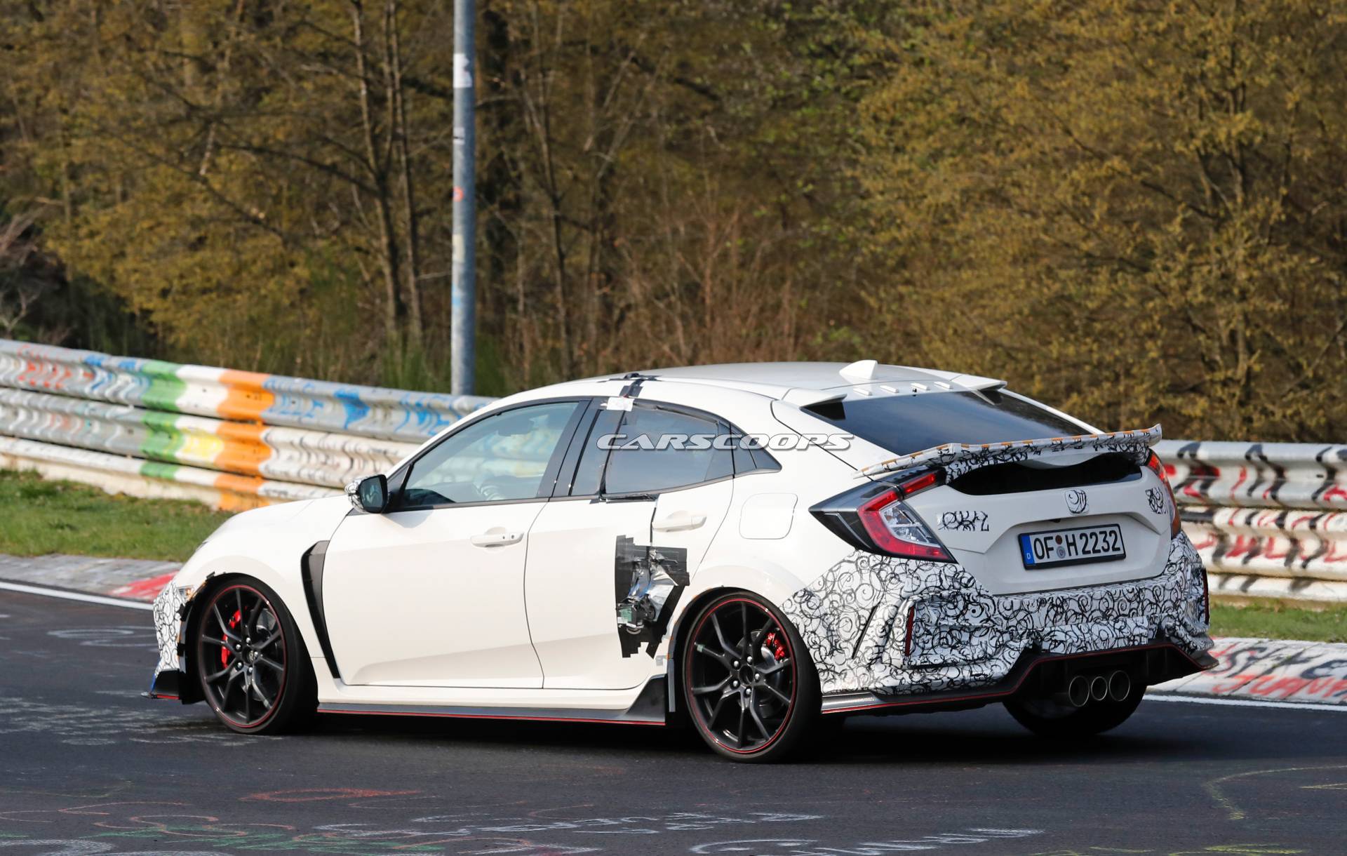 2019 Honda Civic Type R facelift spy shots 56 Honda Civic Type R Prototype Could Be Facelifted Model, Lightweight Special, Or Both