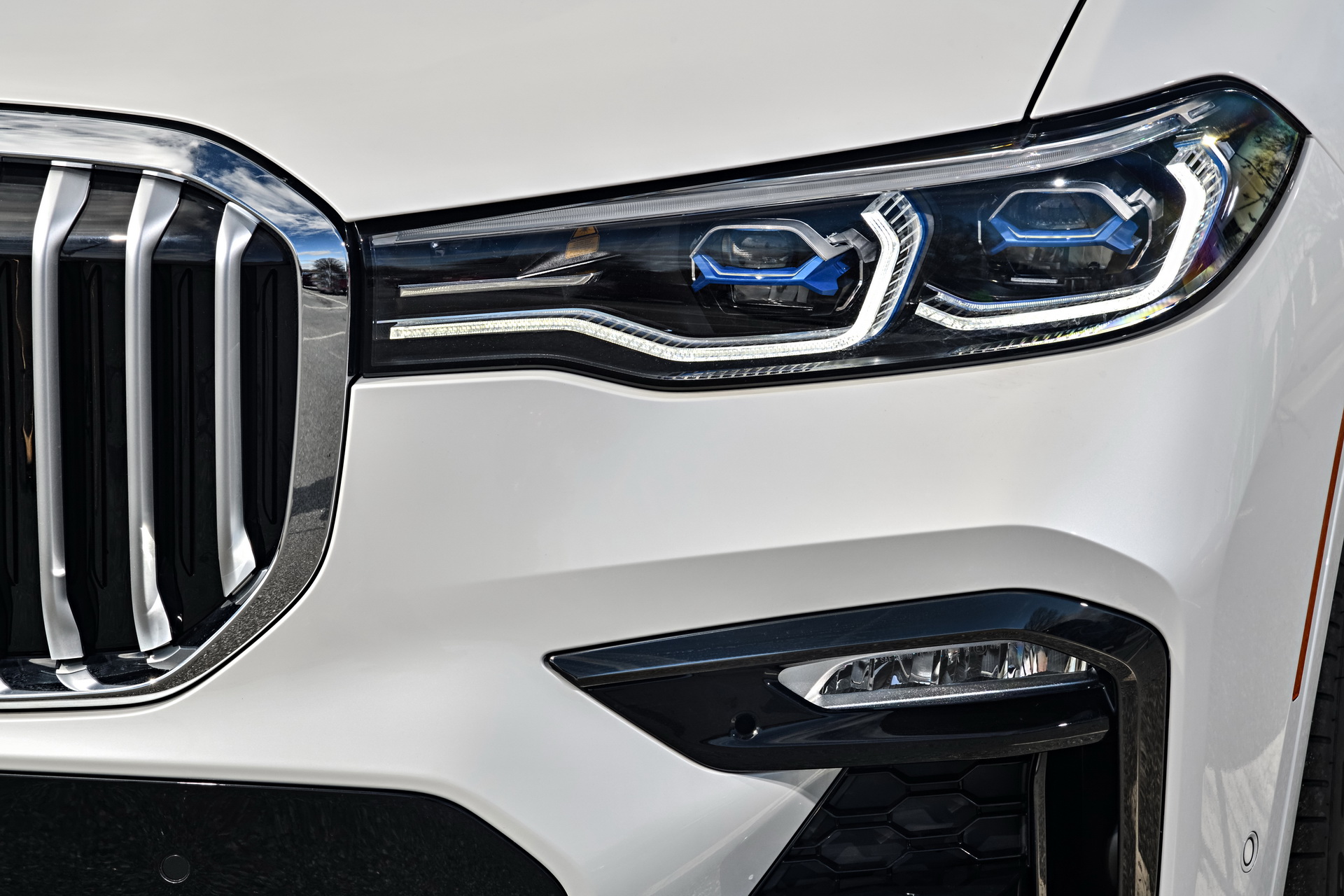 2019-BMW-X7-19 BMW Releases Detailed, 96-Image Gallery Of The New X7