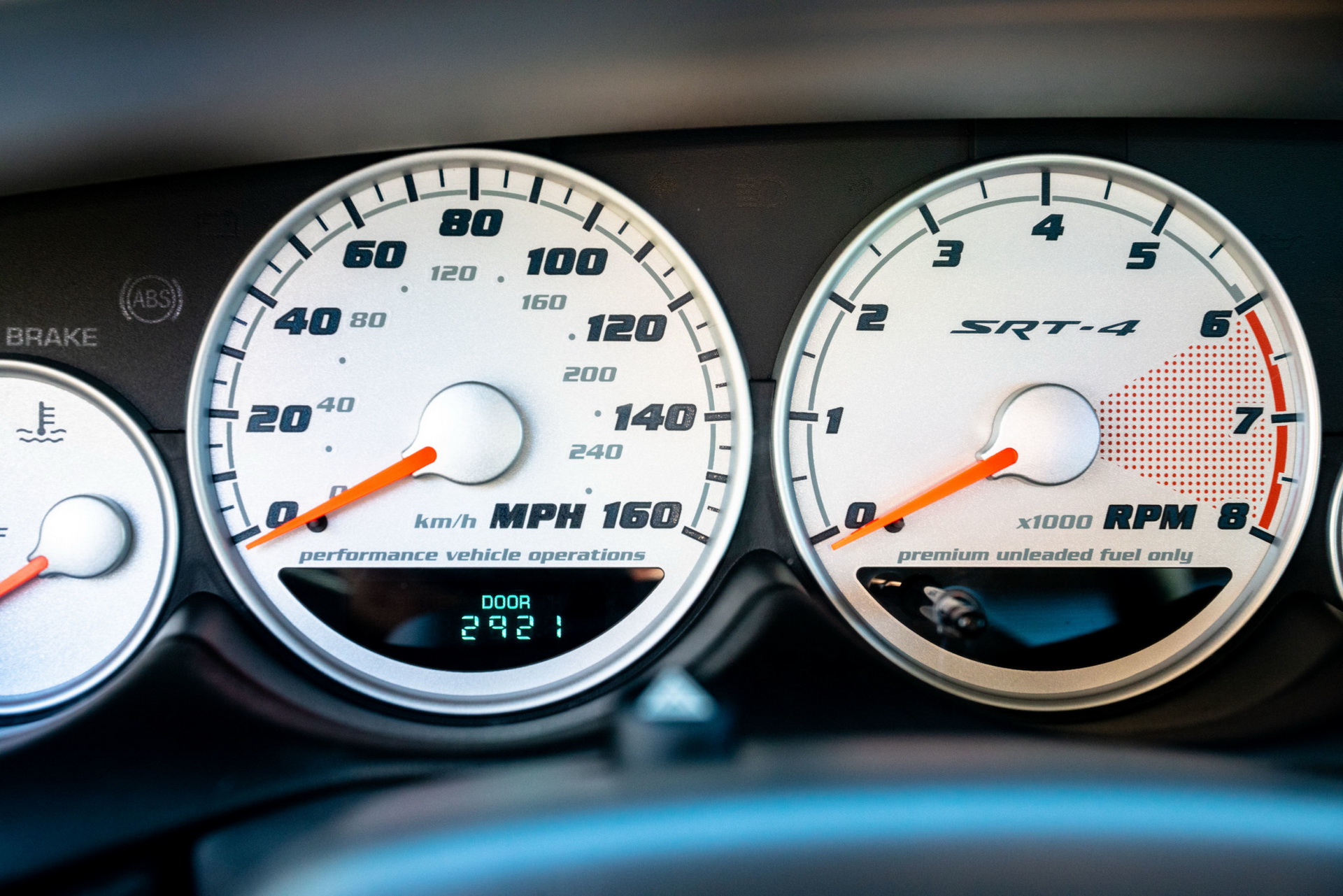 2005 dodge neon srt4 bat auction 32 2005 Dodge Neon SRT-4 Has Just 2,900 Miles, Rare Orange Blast Paint