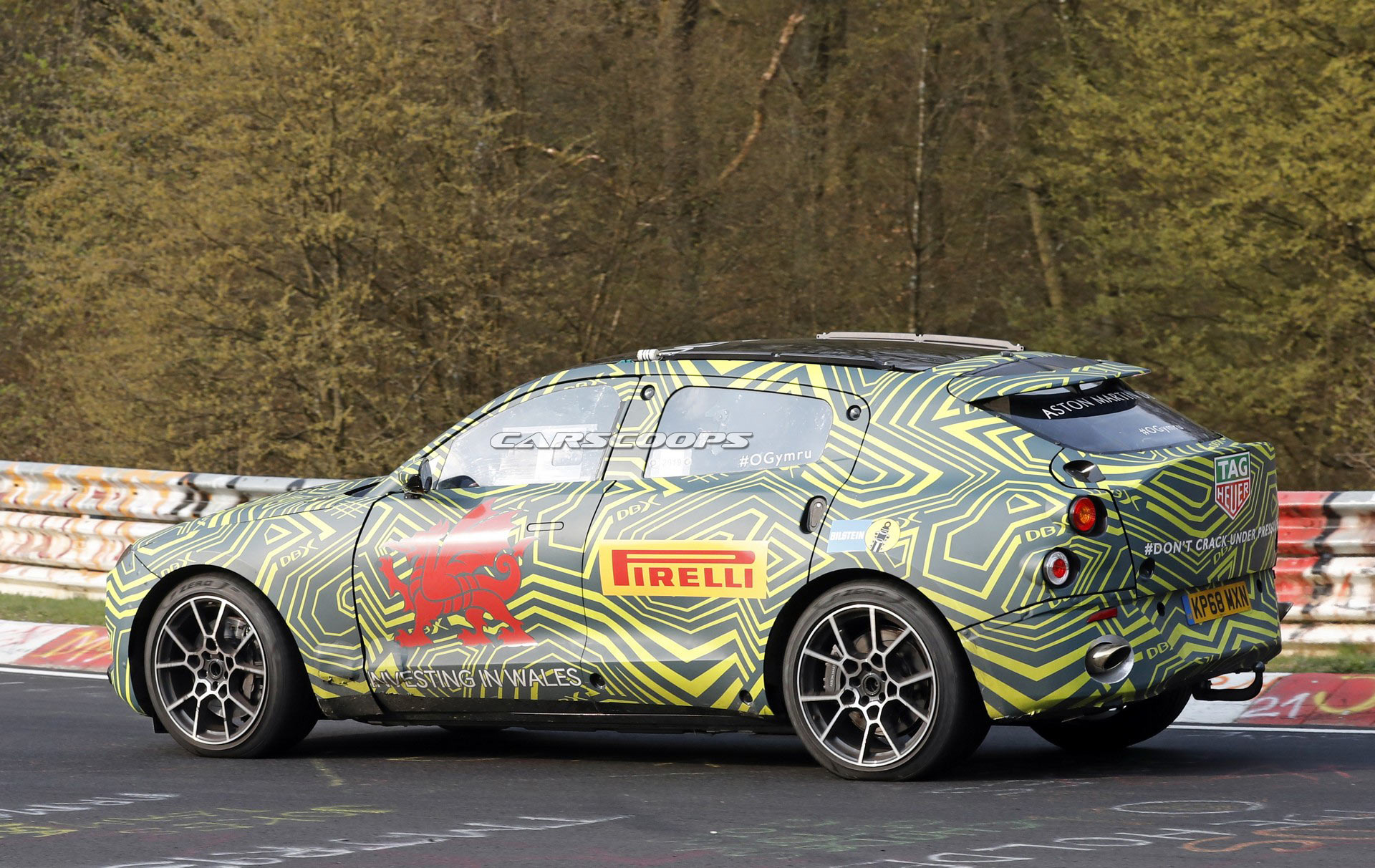 2020-Aston-Martin-DBX-24 Aston Martin DBX Interior Spied, Shows Lots Of Mercedes Parts