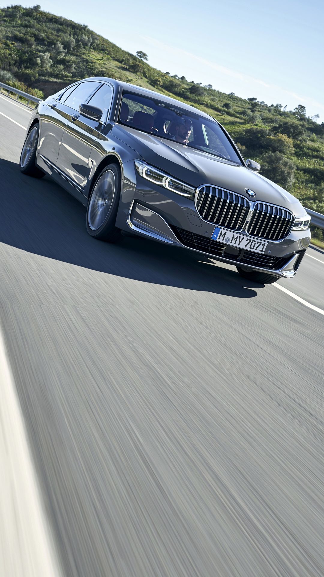 BMW-7-Series-118 BMW Throws 171 Images Of The 7-Series Hoping We’ll Get Used To Its New Face