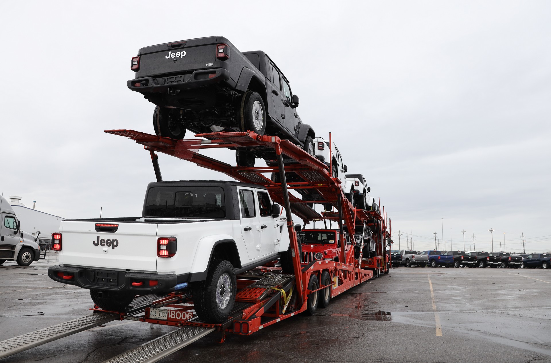 2020 Jeep Gladiator-3 2020 Jeep Gladiator Headed To Dealerships, Arrives 14 Years After The Concept
