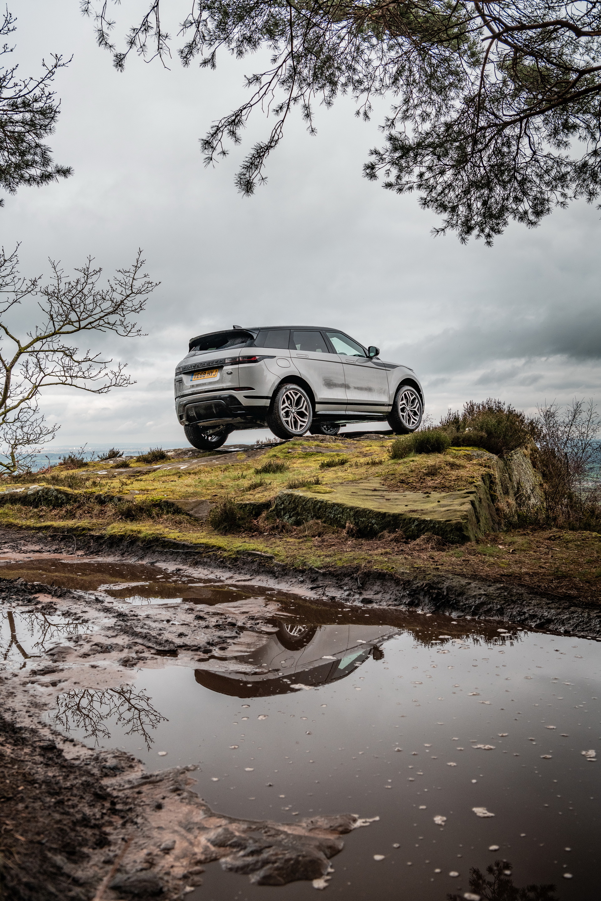 Range-Rover-Evoque-40 Range Rover Evoque Is The First Premium Compact SUV To Pass 2020 RDE2 Emission Rules