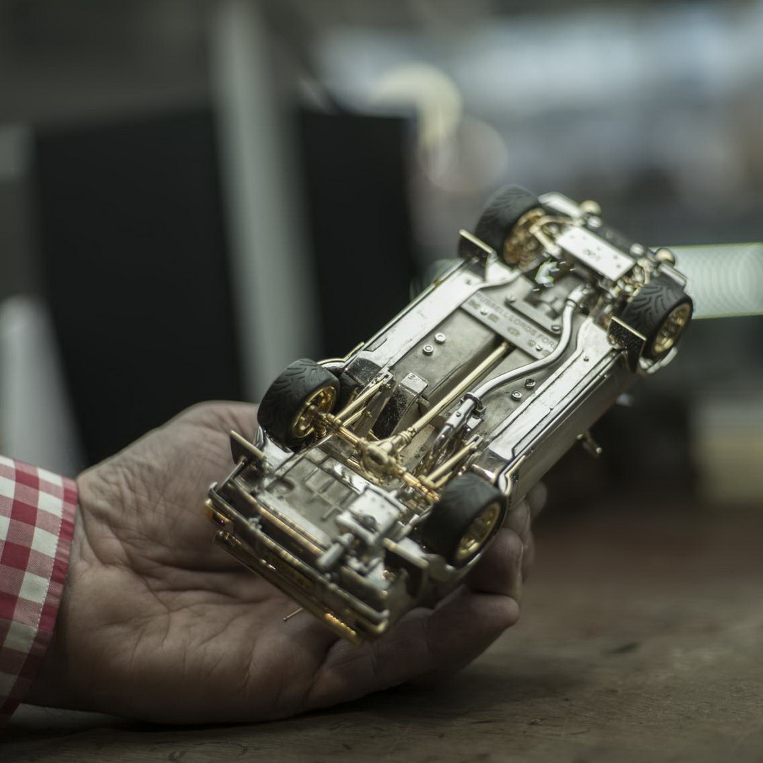 ford escort mk2 scale model gold silver diamonds 24 Dream All You Want, You Just Can’t Afford This Ford Escort RS Scale Model