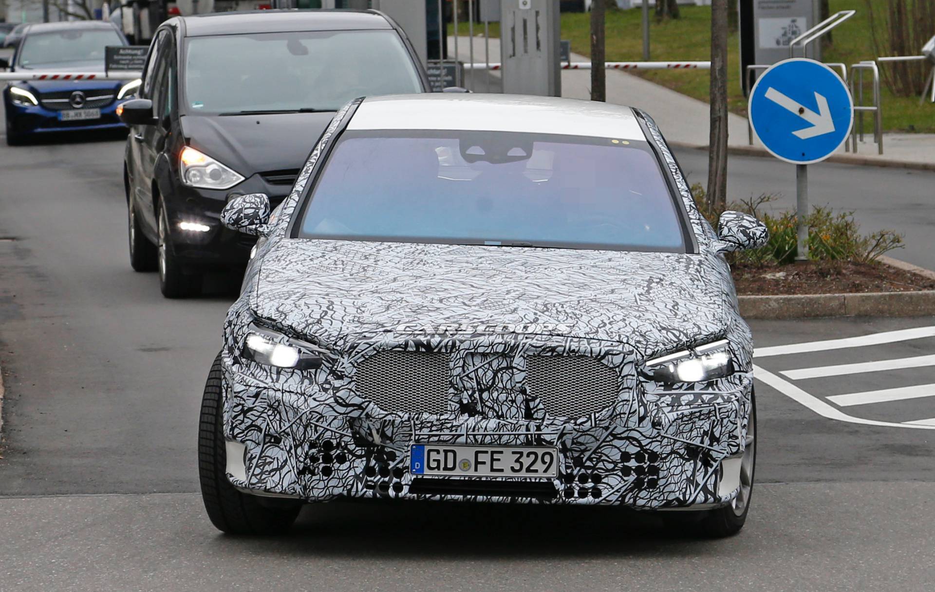 2020 Mercedes-Benz S-Class spy shots 2 2020 Mercedes S-Class Spied Again, Offers First Look At New Grille