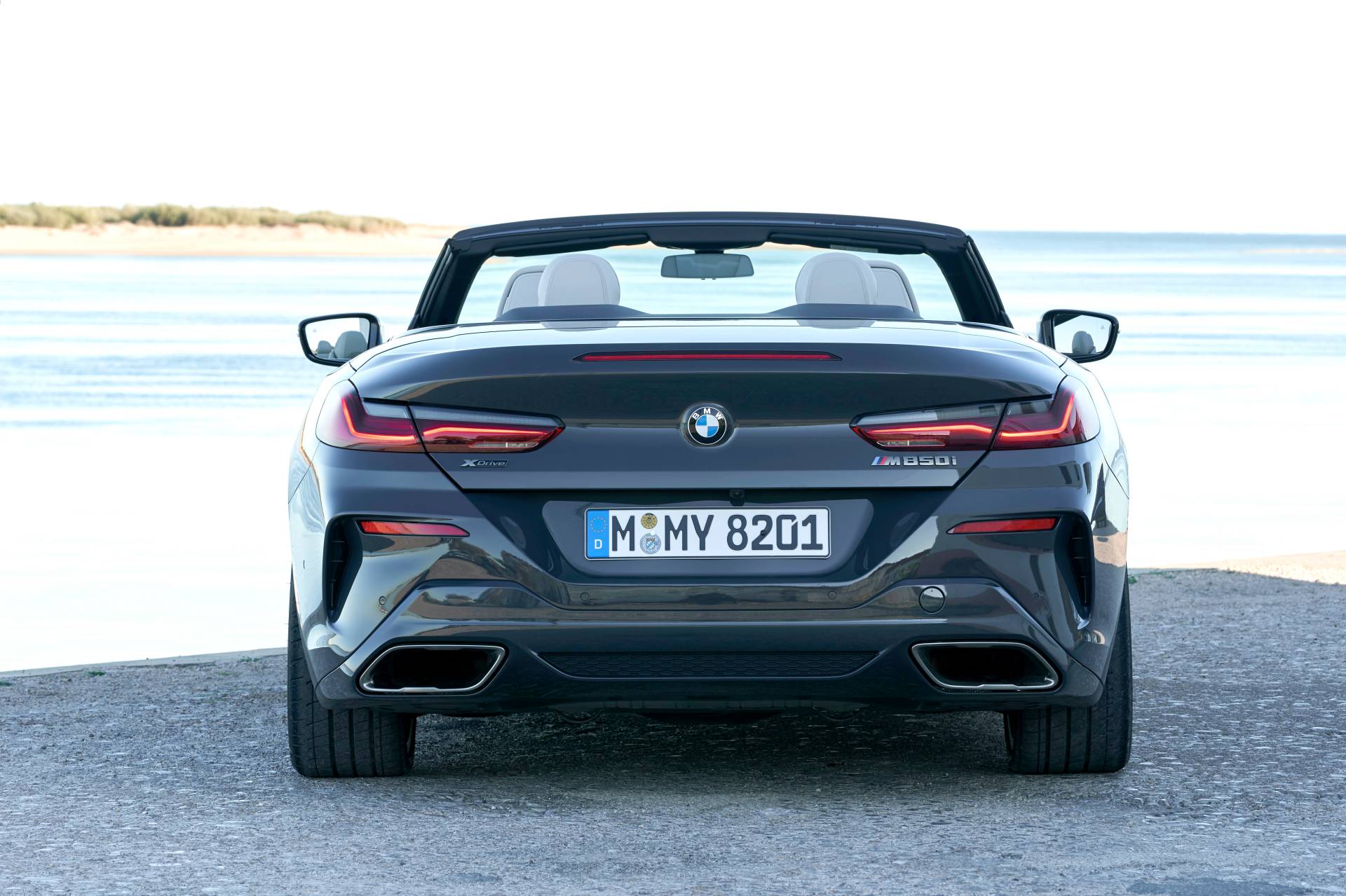 2019 BMW 8 Series Convertible 23 Get To Know The 2019 BMW 8 Series Convertible In 98 New Photos