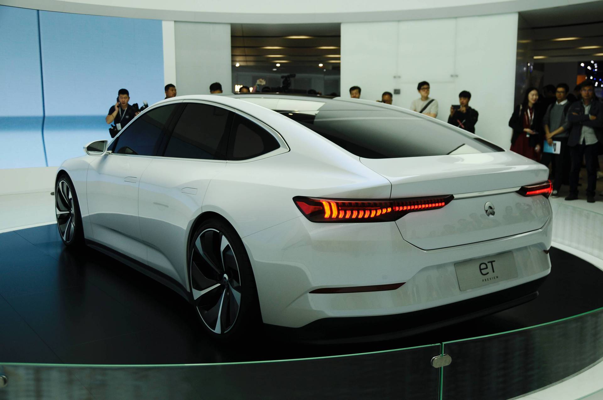 Nio ET Preview 7 Nio ET Preview Heralds Tesla Model 3 Rival With 317-Mile Range