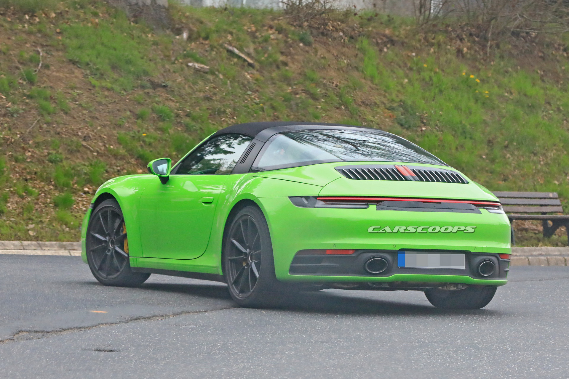 2020 porsche 911 targa spy shots 19 2020 Porsche 911 Targa With Removable Top Photographed Undisguised In Red Too