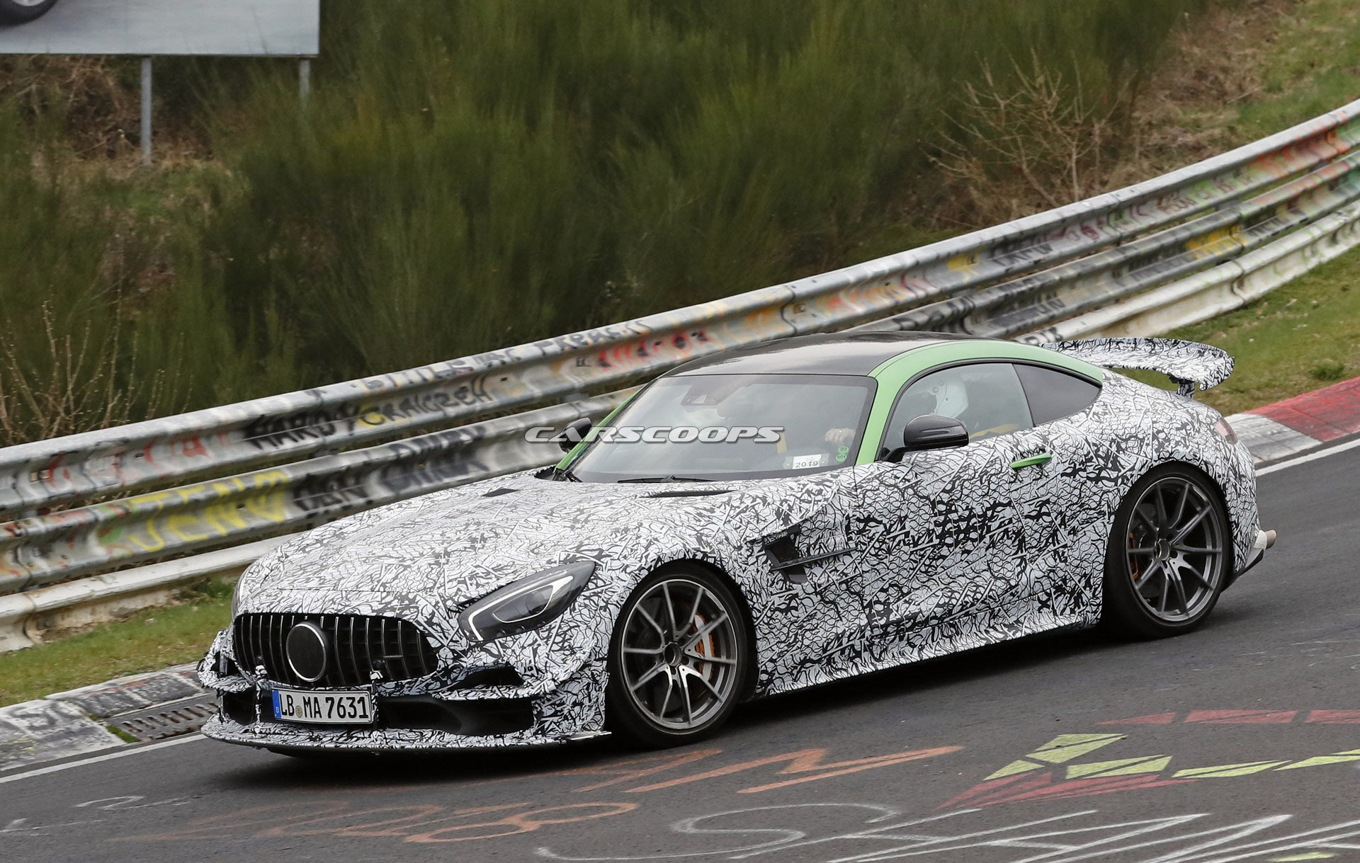 Mercedes-AMG GT Black Series-5 Mercedes-AMG GT Black Series Spied, Looks Like A GT R Pro On Steroids