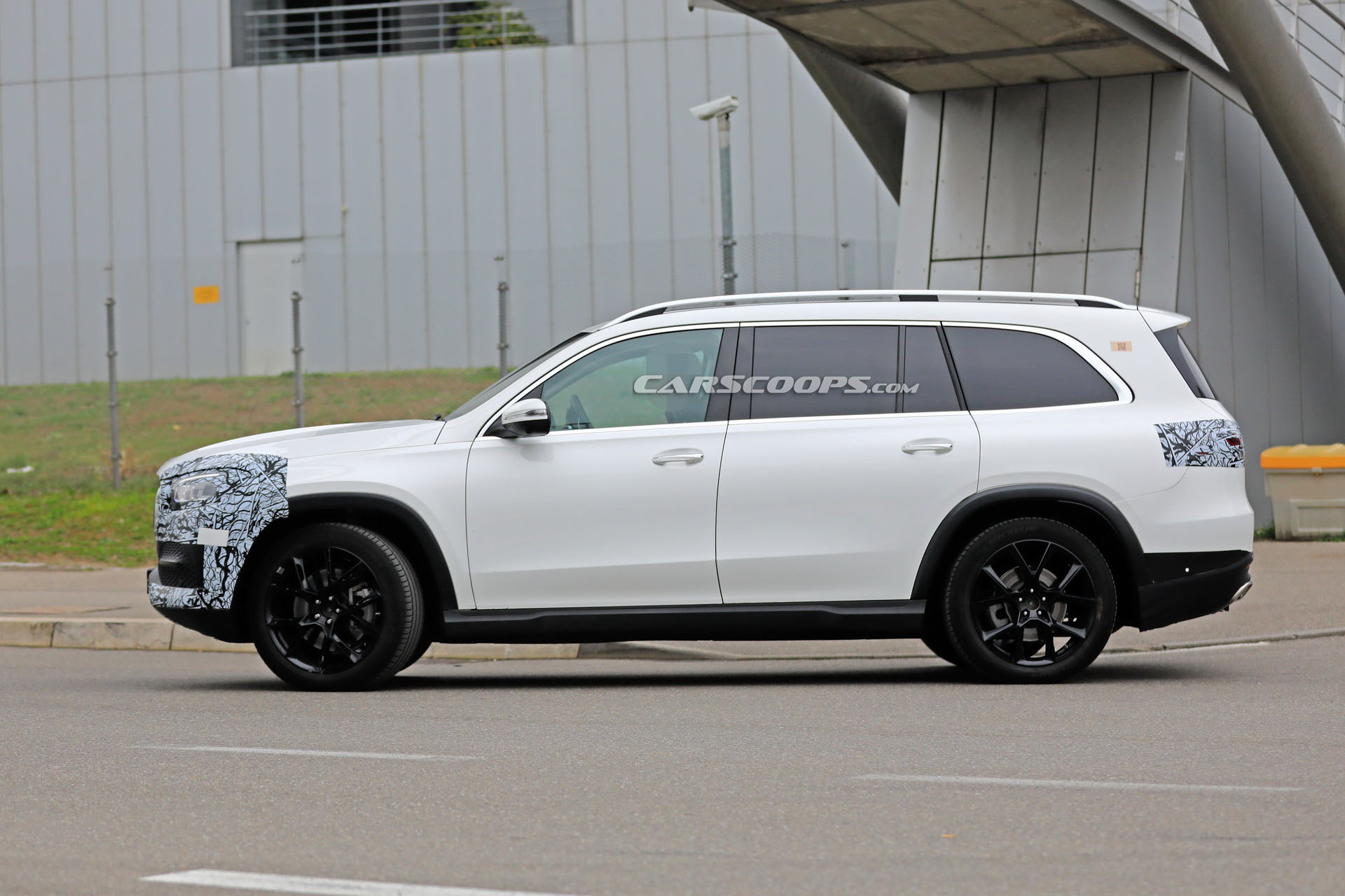 2020 Mercedes GLS 009 2020 Mercedes-Benz GLS Spotted Again Almost Undisguised In The U.S. (Updated)