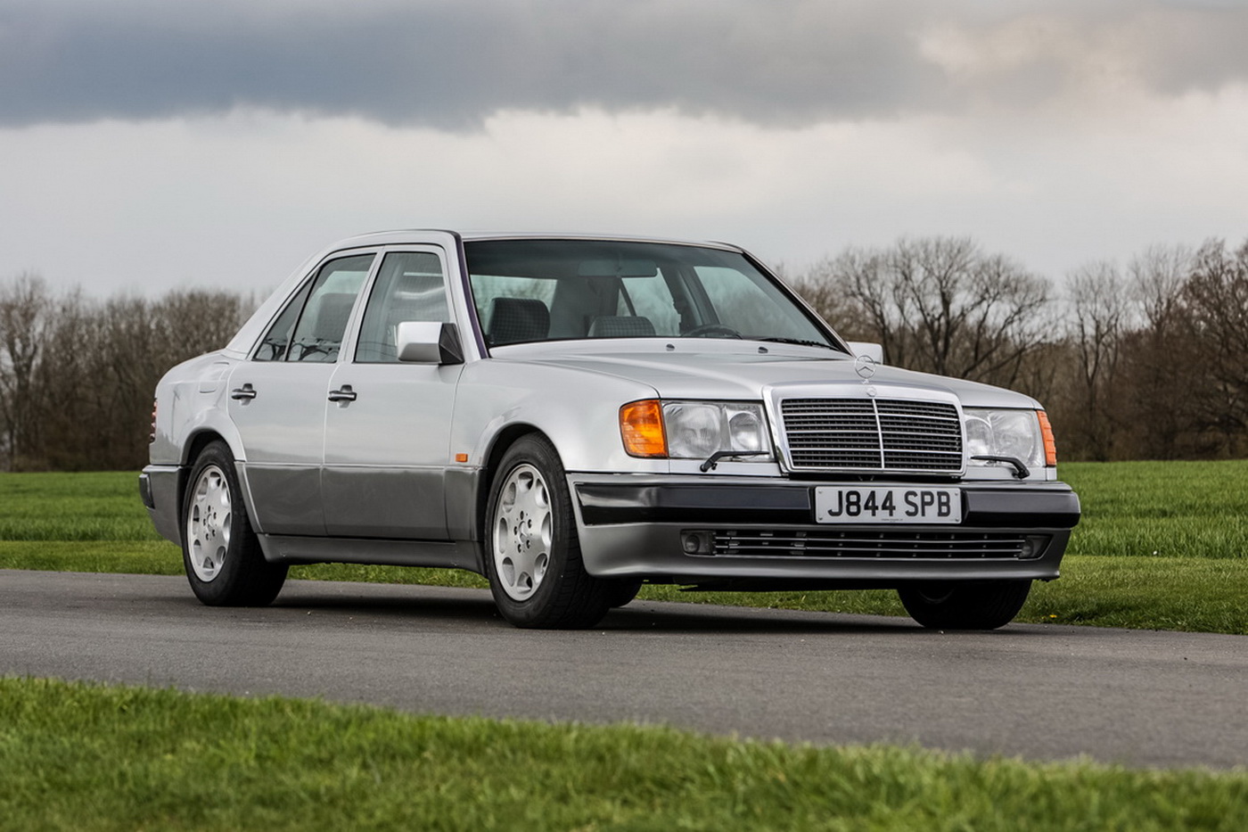 Mercedes-500E-Atkinson-01 Rowan Atkinson Apparently Has One More Mercedes 500E To Sell