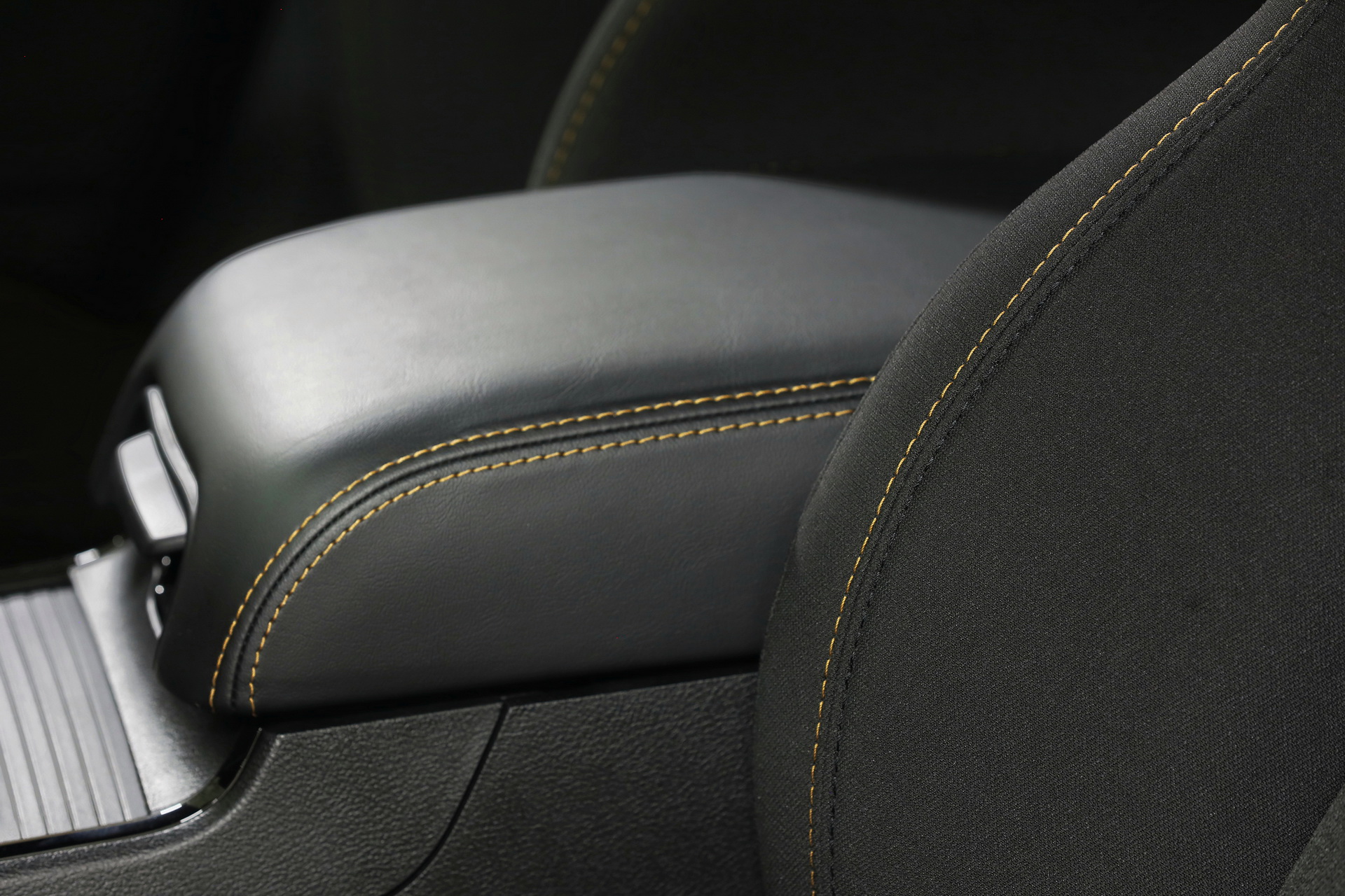 dodge charger challenger stars stripes pack 11 Dodge Charger And Challenger Stars & Stripes Edition Pledge Allegiance To The Flag In NY