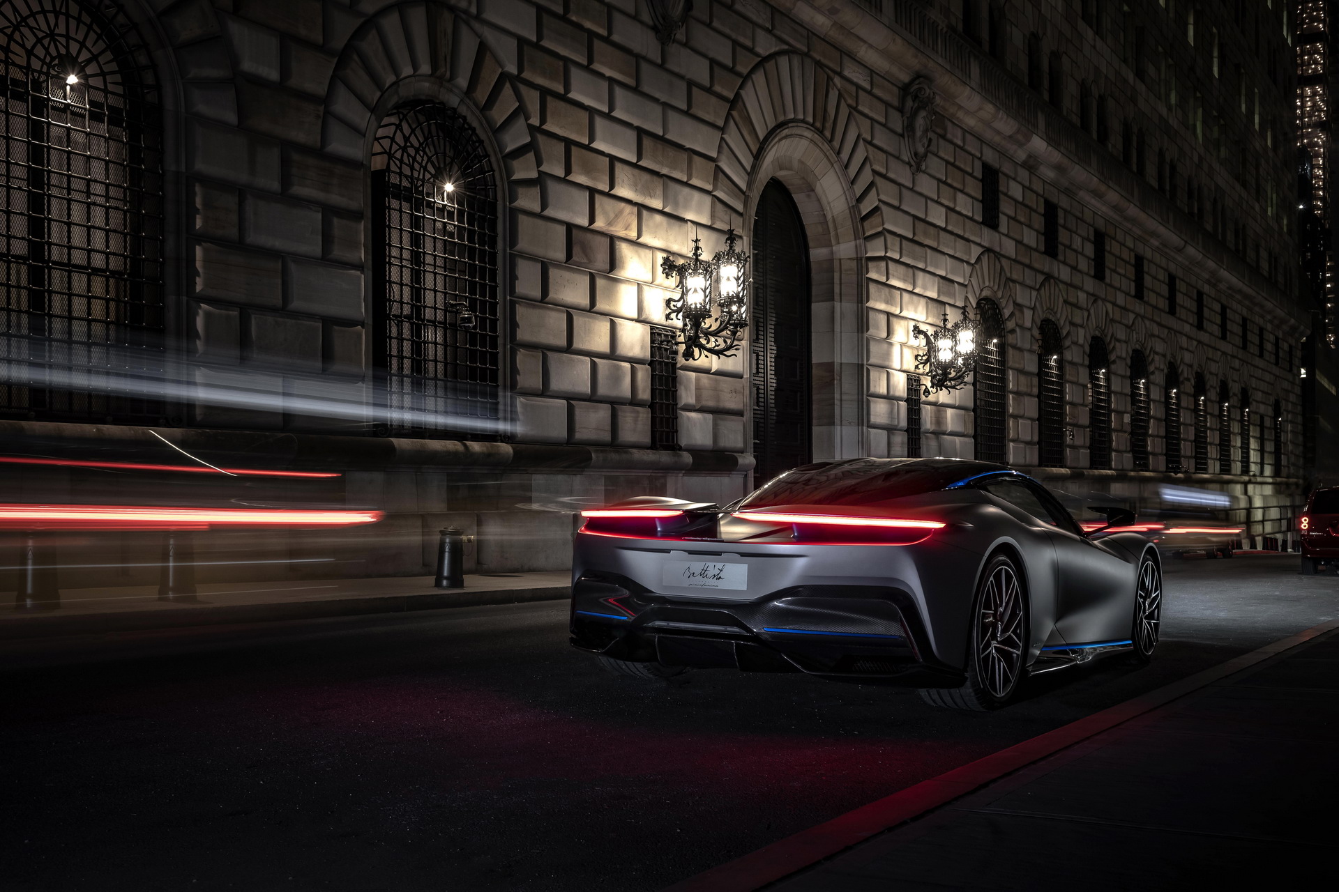 Pininfarina Battista NYC 3 Pininfarina Battista Electric Hypercar Hits NY Streets, American Deliveries Start Next Year