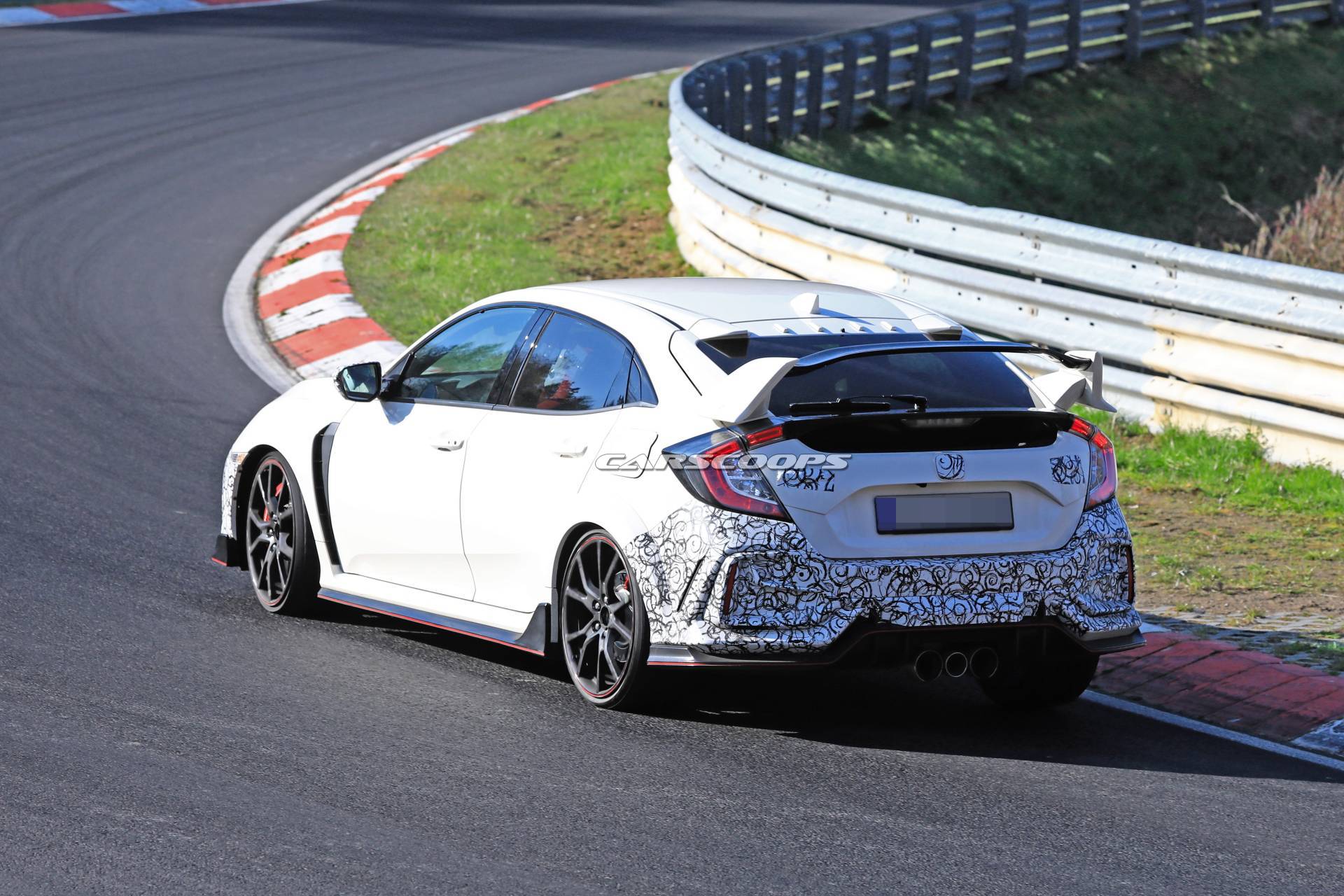2019 Honda Civic Type R facelift spy shots 12 Honda Civic Type R Prototype Could Be Facelifted Model, Lightweight Special, Or Both