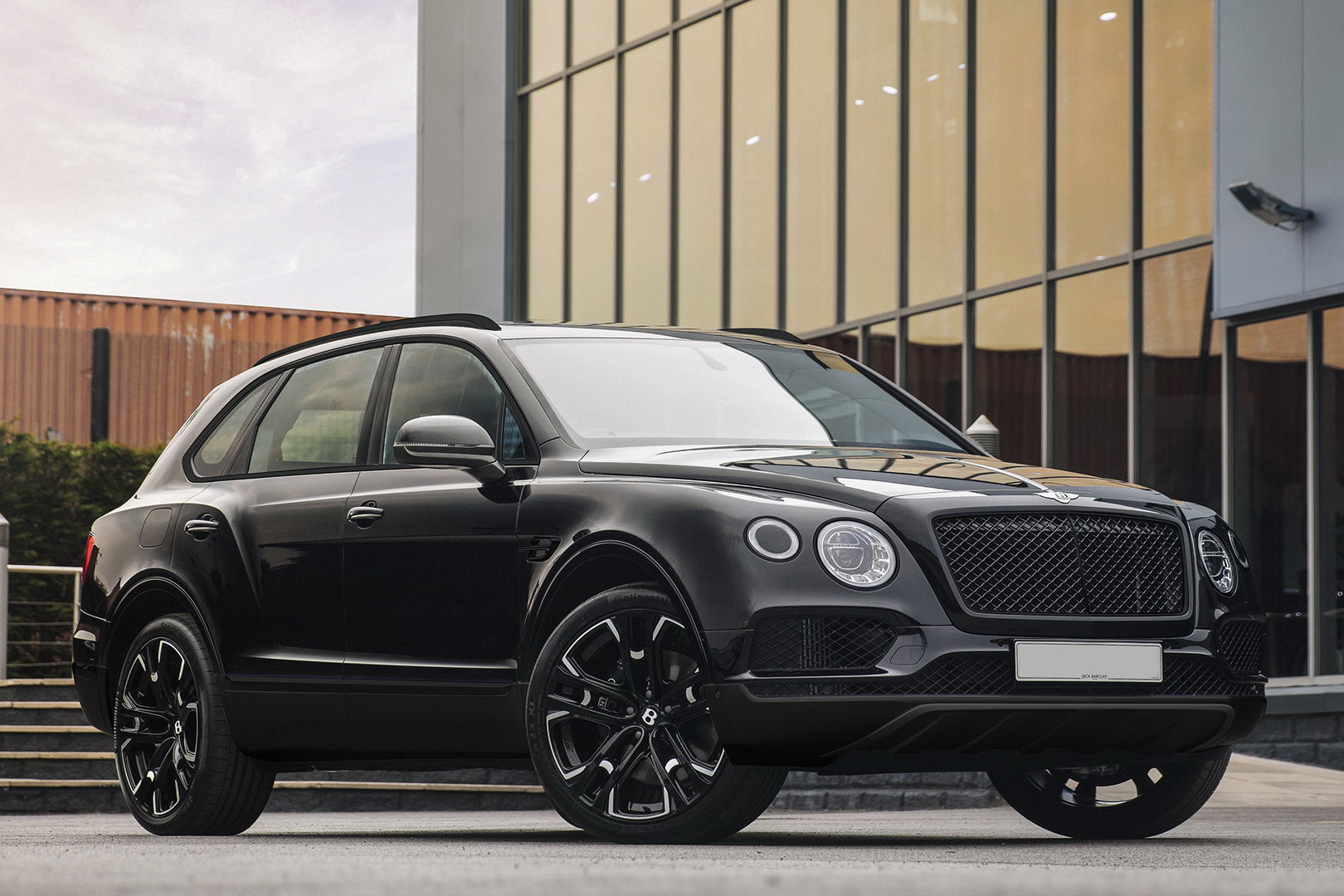 bentley bentayga tuning kahn centenary edition 1 Kahn Is The New Black: Bentley Bentayga Centenary Edition Is Almost Tame