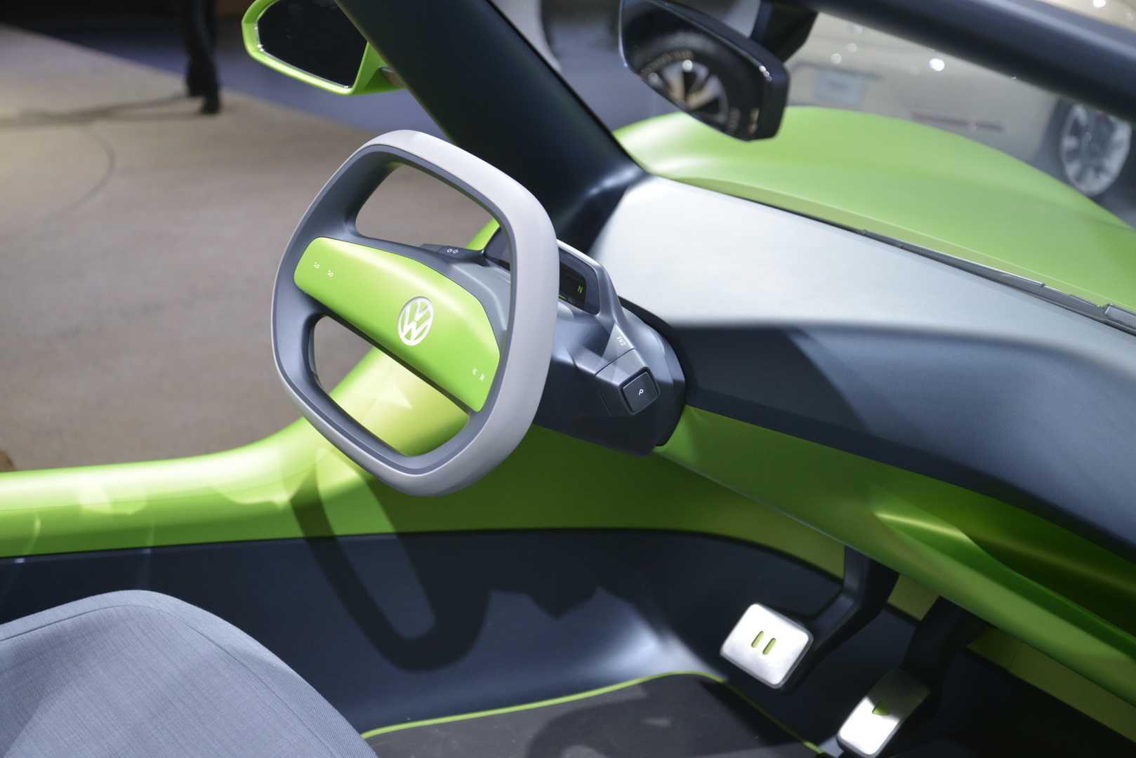 2019 vw id buggy concept 13 VW’s Dune Buggy Concept Keeps Nostalgia Alive In The Dawn Of Electric Power