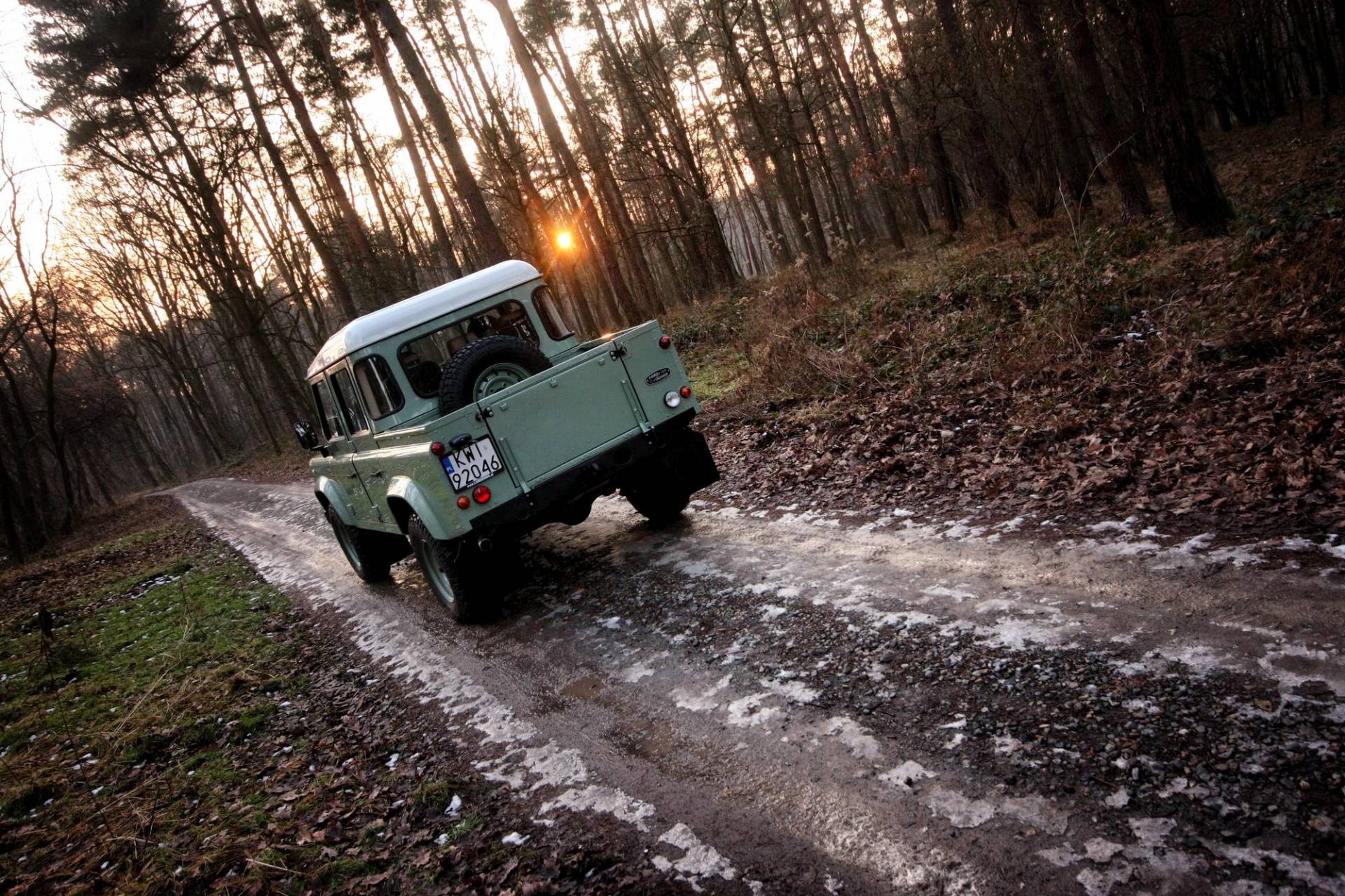 Land Rover Defender Crew Cab Pickup by Land Serwis 54 For €60k, A Polish Company Will Build You A Classic Defender From Scratch