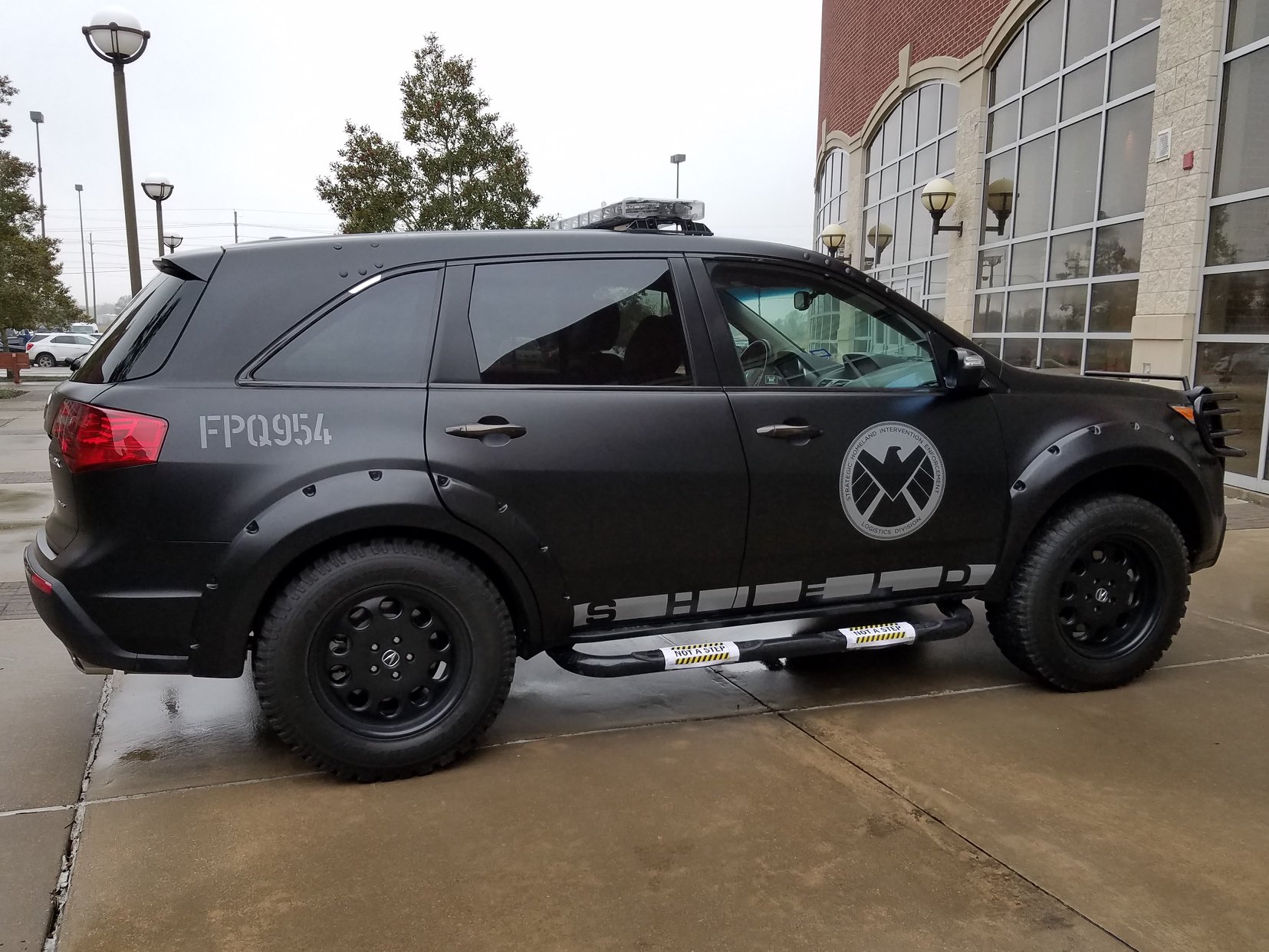 Acura-MDX-Marvel-5 Live Your Marvel Dream With S.H.I.E.L.D.’s Acura MDX From The Avengers