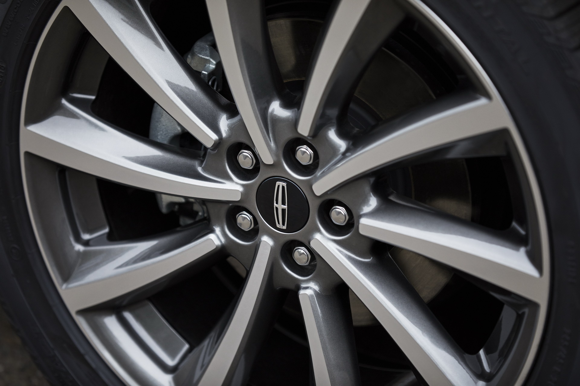 2020 Lincoln Corsair 17 2020 Lincoln Corsair Takes Off With A Cool Name, Elegant Styling And Up To 280HP