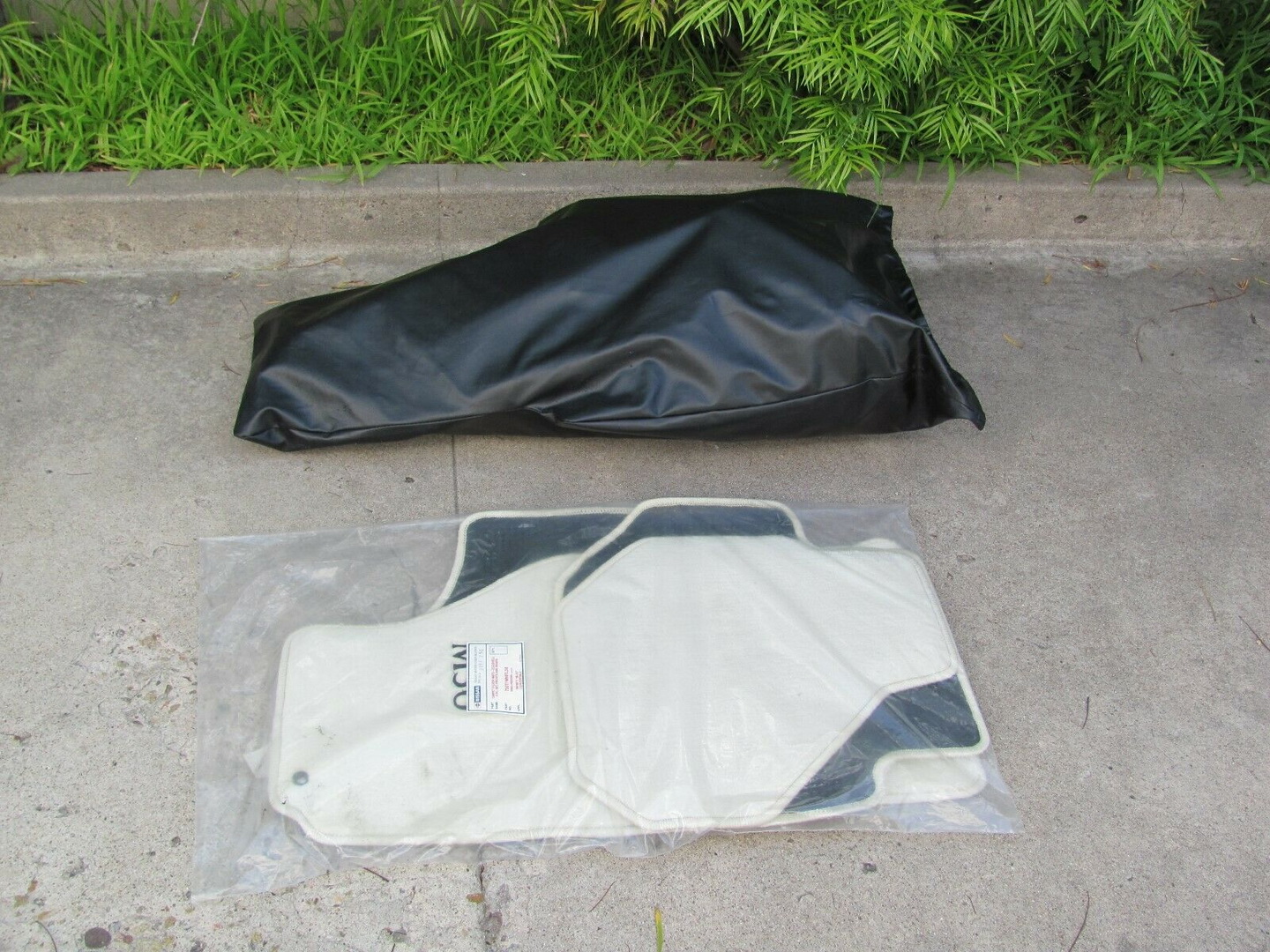 1992 infiniti m30 convertible 21 Relive The ‘90s In This Barely-Driven Infiniti M30 Convertible