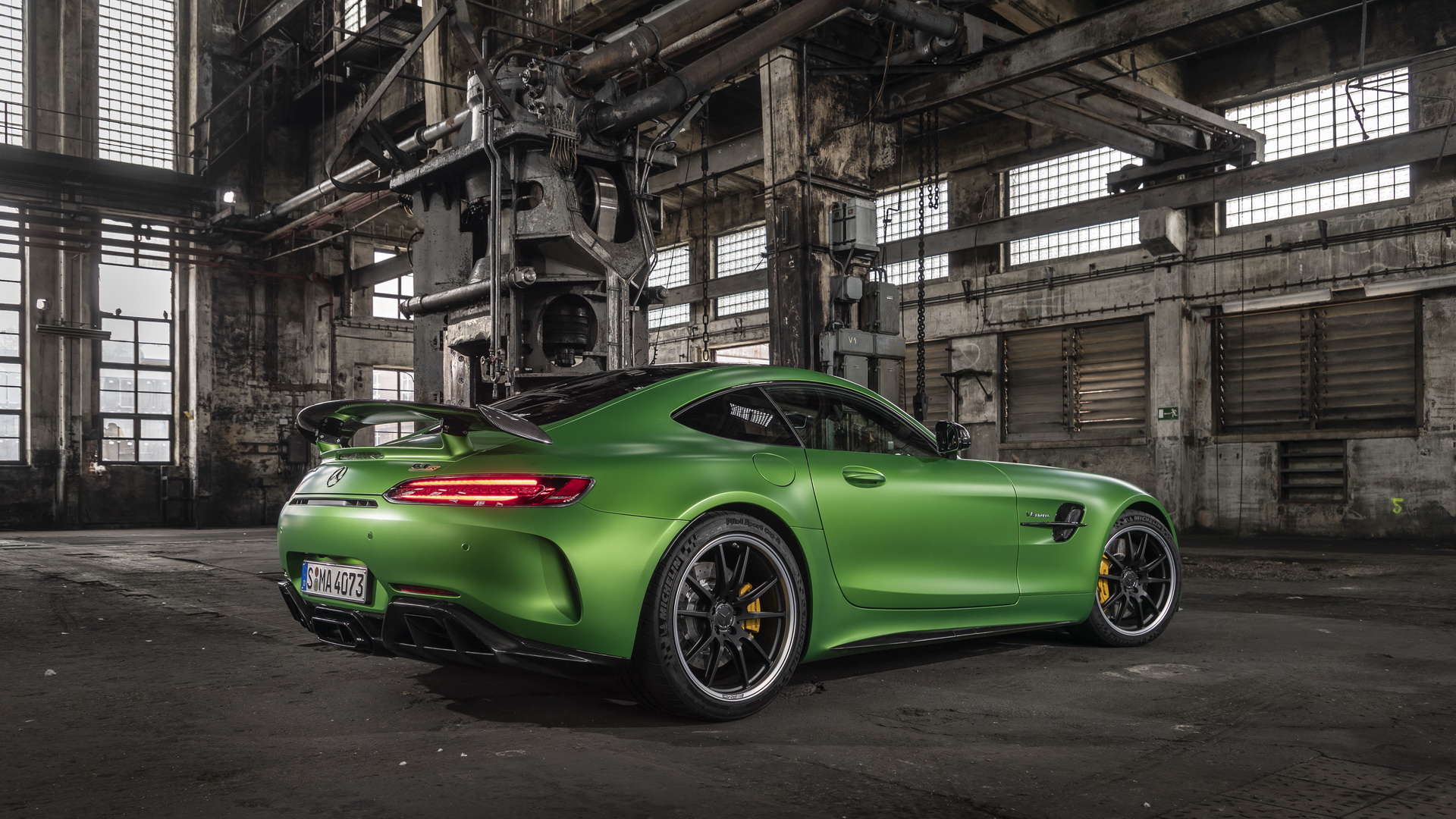 Mercedes-AMG-GTR-09 Mercedes-AMG GT R Pro Gets $200k Sticker Price, Sales Begin In Late 2019