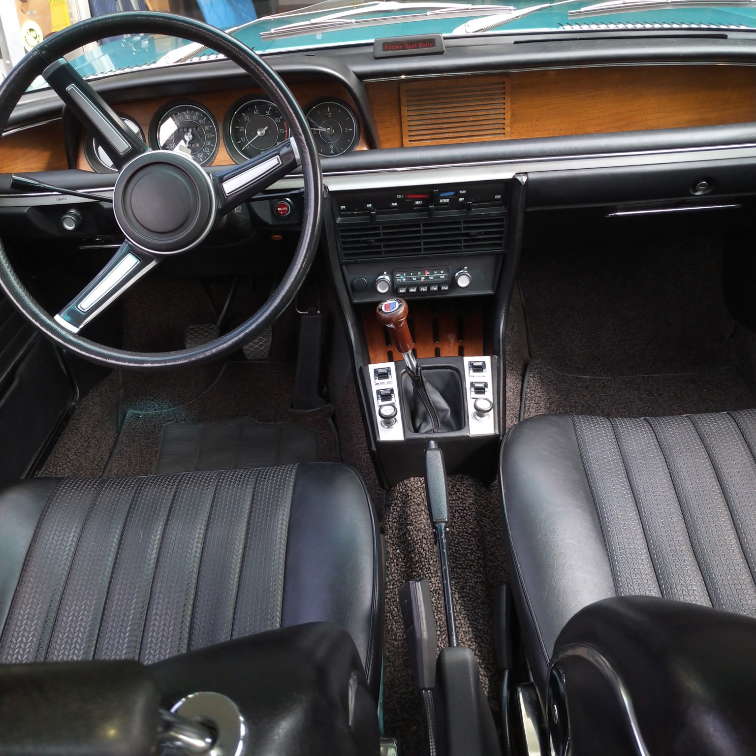 bmw 30cs turkis bat 30 Award-Winning 1973 BMW 3.0CS Is Pure Eye Candy, But Watch Out For Your Wallet