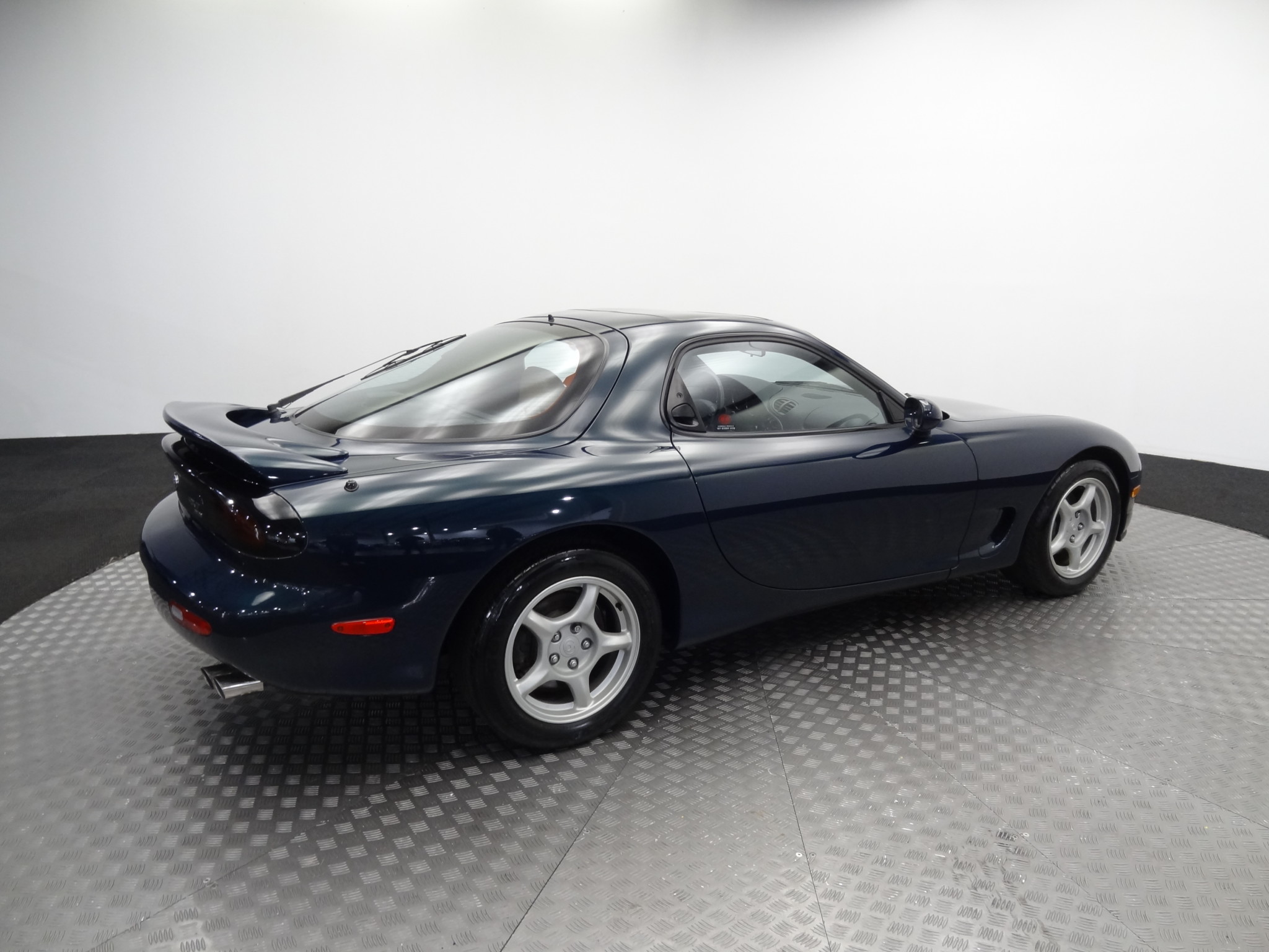Mazda RX-7 9 This Low-Mileage 1994 Mazda RX-7 Is On Track To Sell For Over $100k