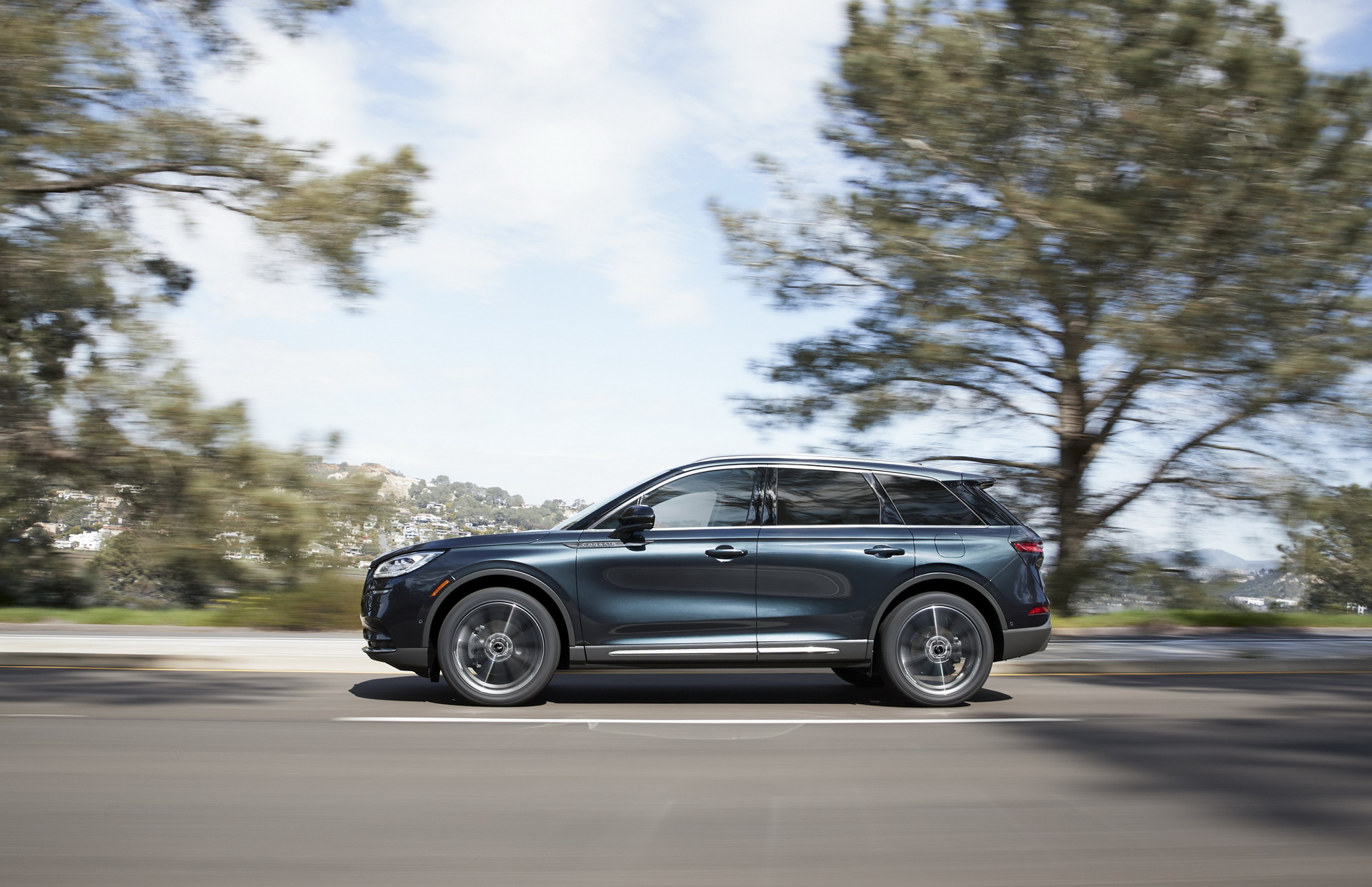 2020 Lincoln Corsair 18 2020 Lincoln Corsair Takes Off With A Cool Name, Elegant Styling And Up To 280HP